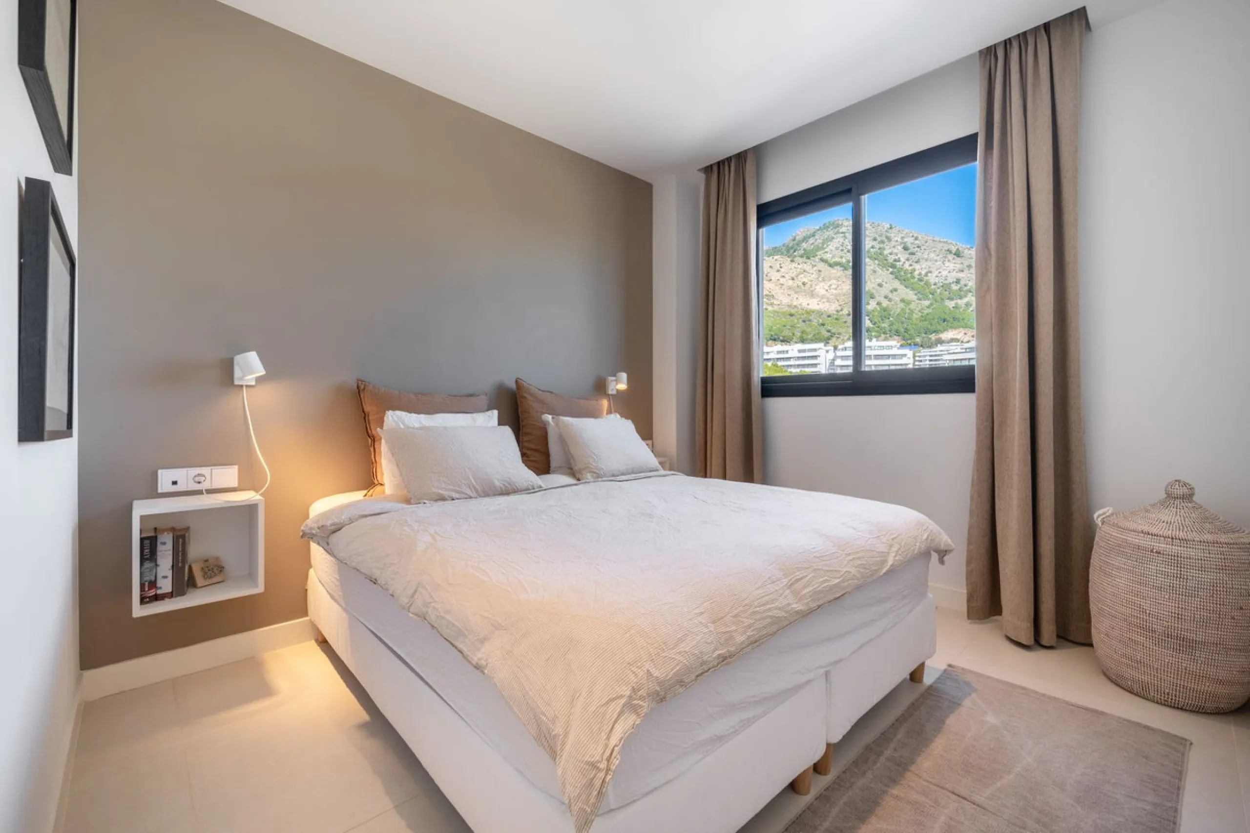 The elevated modern | Phase 5 Higuerón West.  | Fuengirola