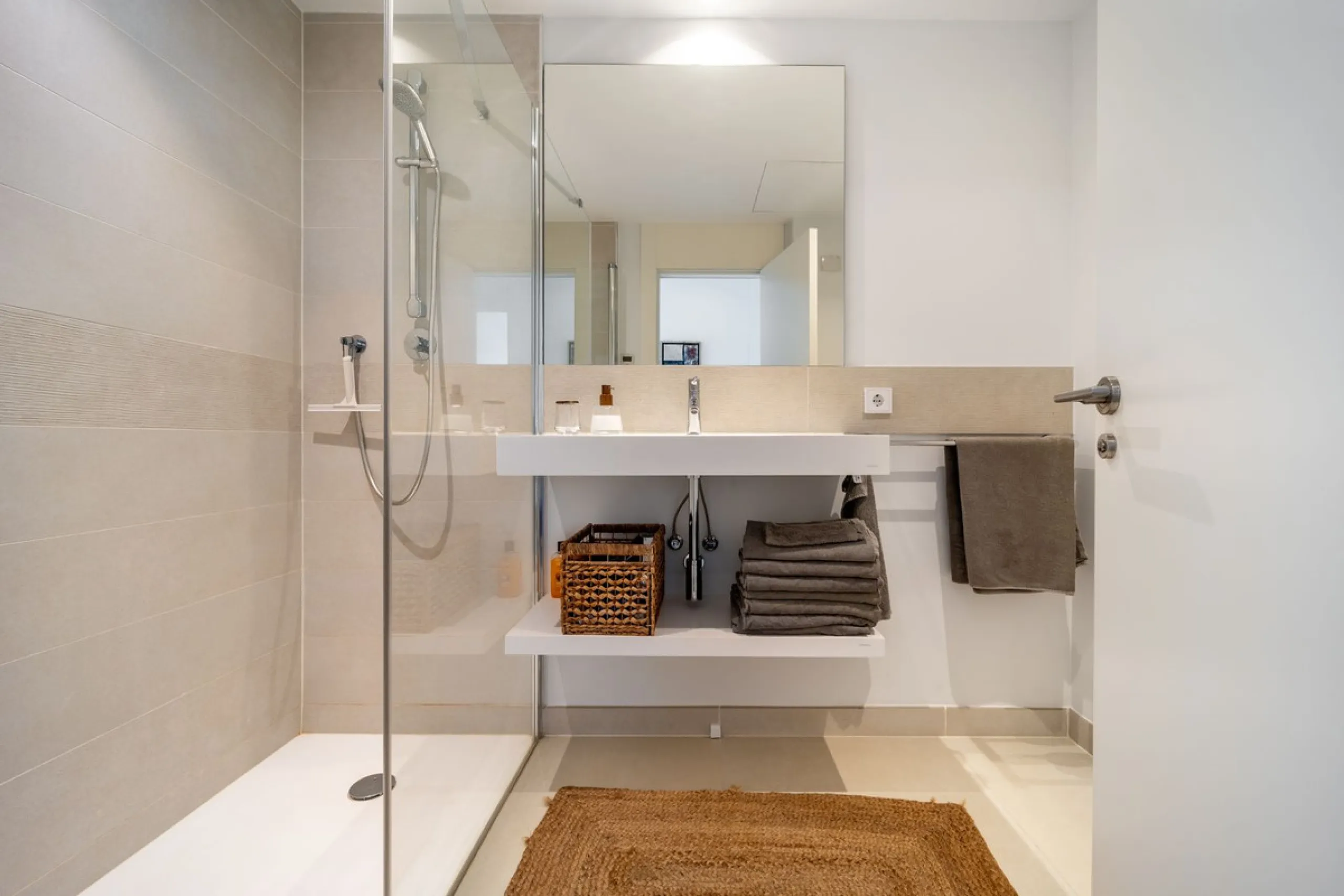 The elevated modern | Phase 5 Higuerón West.  | Fuengirola