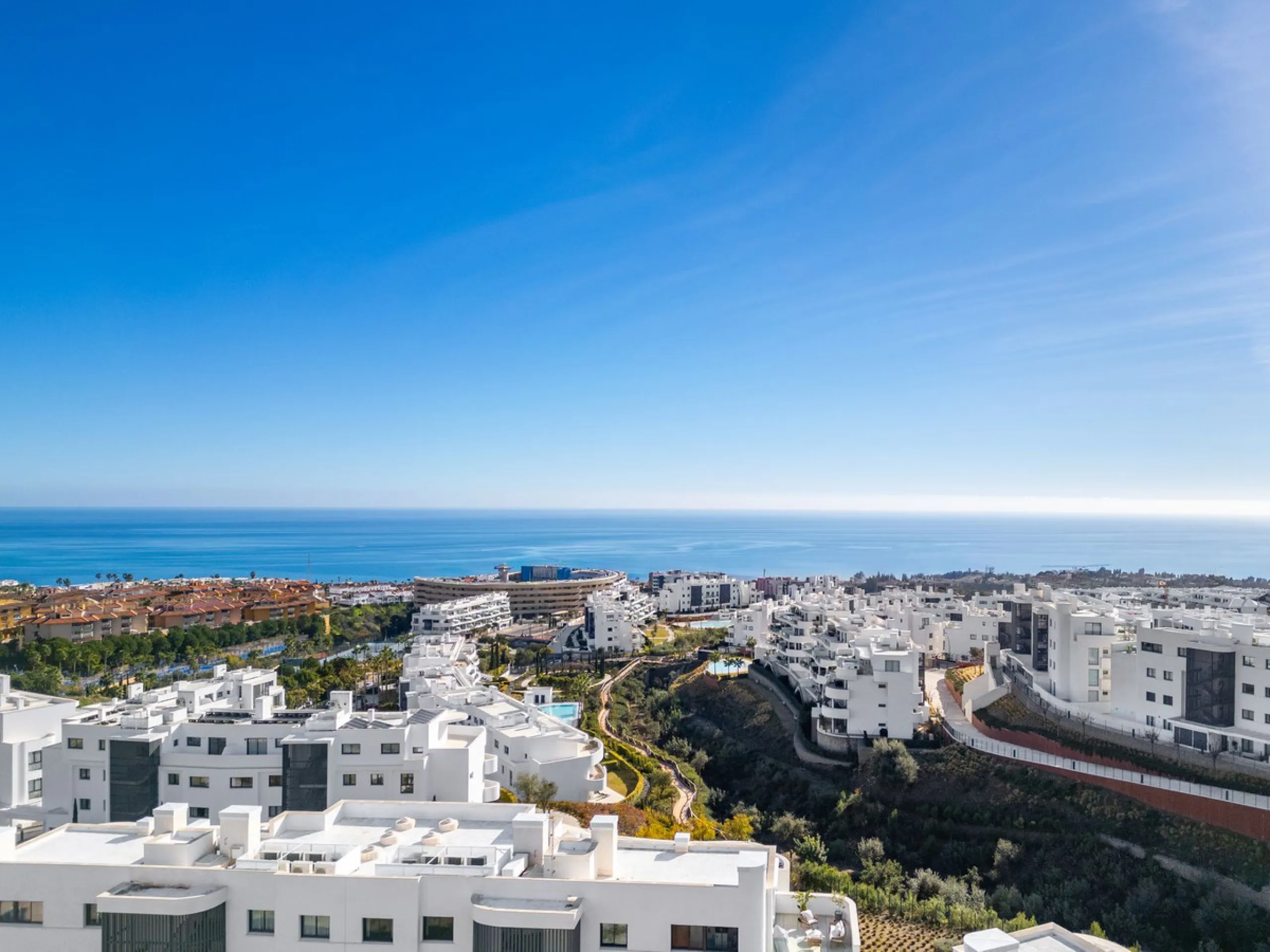The elevated modern | Phase 5 Higuerón West.  | Fuengirola