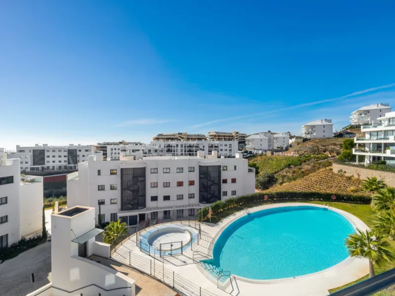 The elevated modern | Phase 5 Higuerón West.  | Fuengirola