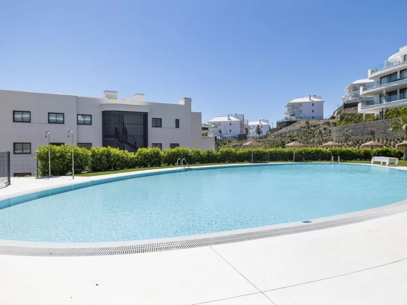 The elevated modern | Phase 5 Higuerón West.  | Fuengirola