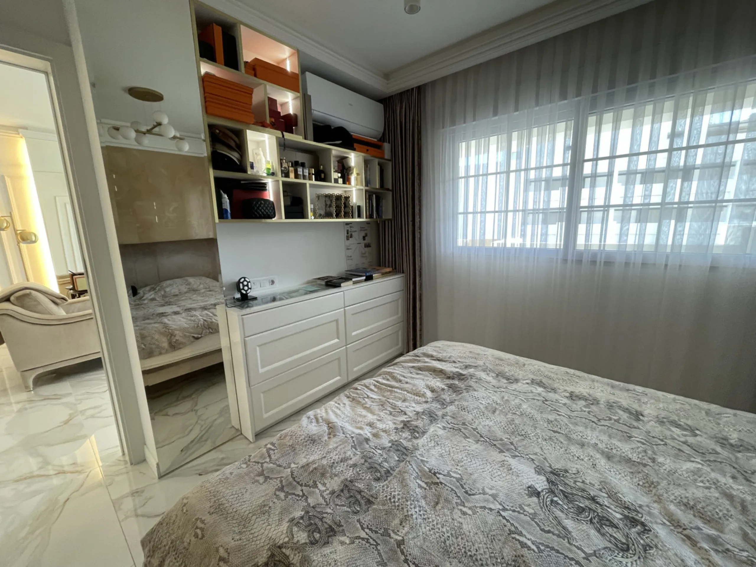This exceptional luxury apartment is situated in the prestigious Puente Romano enclave on Marbella's renowned Golden Mile, Malaga.