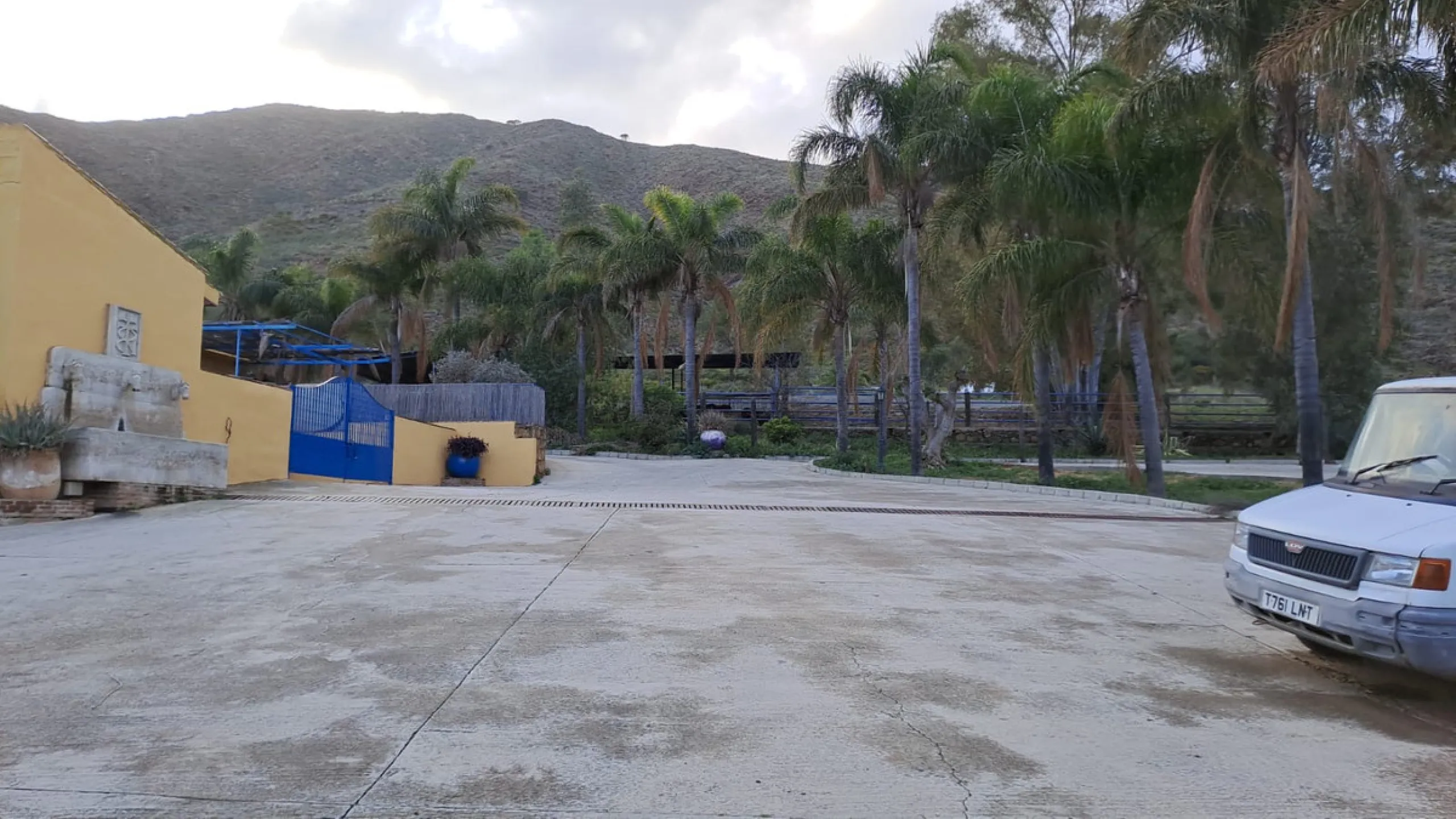Commercial - Other в продаже в Mijas, Málaga. В доме 8 спален и 10 ванных комнат. Площадь дома 2650 м². Площадь участка 100000 м²