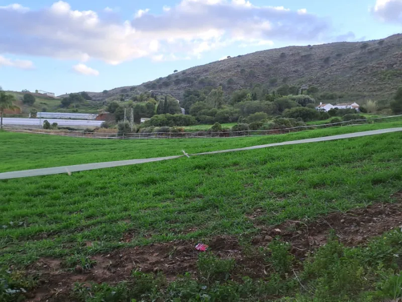 Commercial - Other в продаже в Mijas, Málaga. В доме 8 спален и 10 ванных комнат. Площадь дома 2650 м². Площадь участка 100000 м²