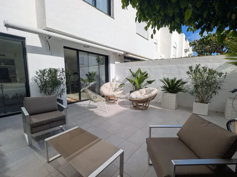 Discover this exclusive townhouse just steps from the beach, located in one of the most sought-after areas of Marbella, on the beachfront of Guadalmina Baja/San Pedro de Alcántara.