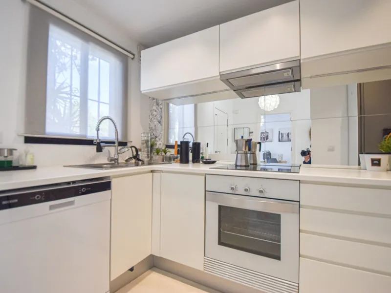 Discover this exclusive townhouse just steps from the beach, located in one of the most sought-after areas of Marbella, on the beachfront of Guadalmina Baja/San Pedro de Alcántara.
