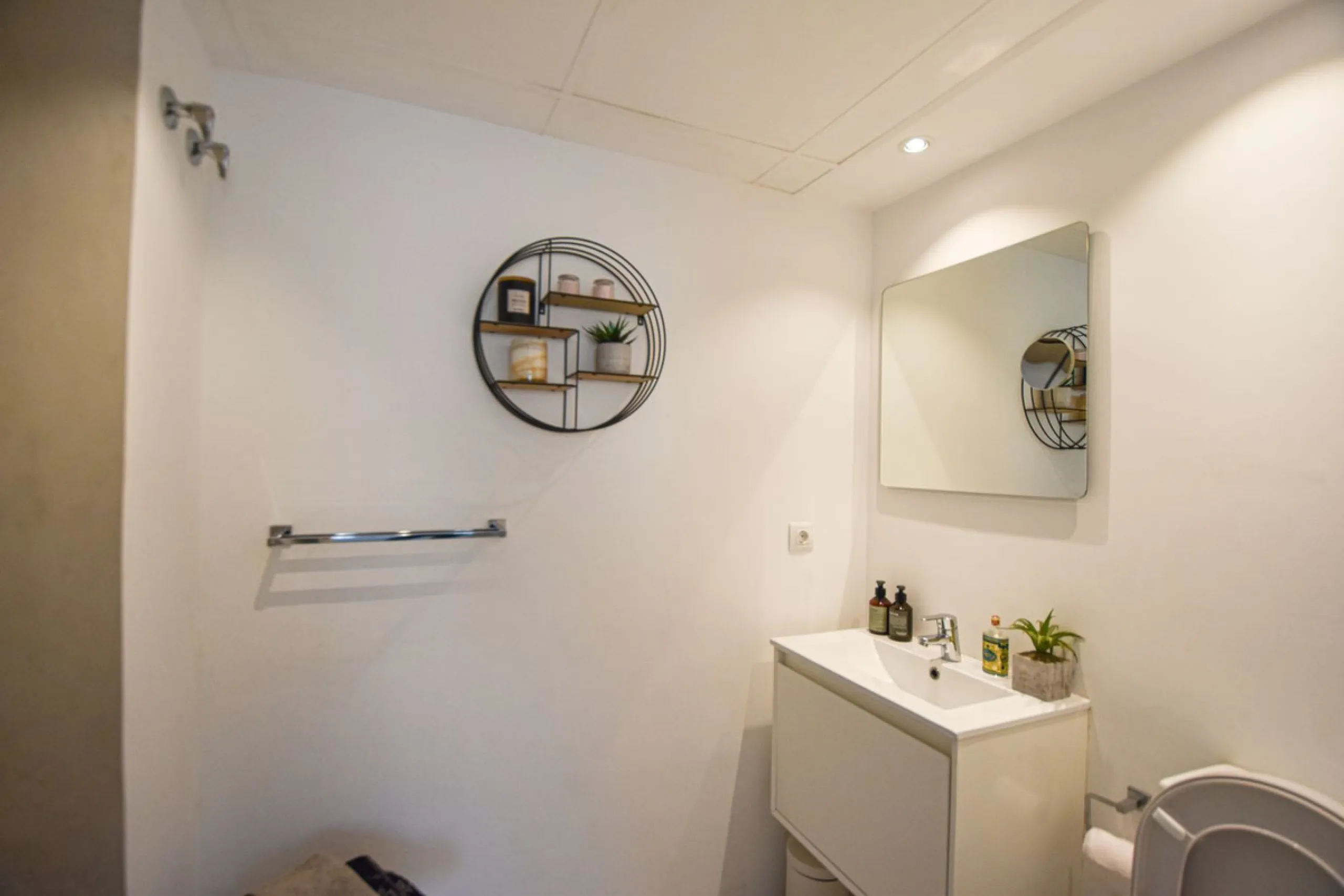 Discover this exclusive townhouse just steps from the beach, located in one of the most sought-after areas of Marbella, on the beachfront of Guadalmina Baja/San Pedro de Alcántara.