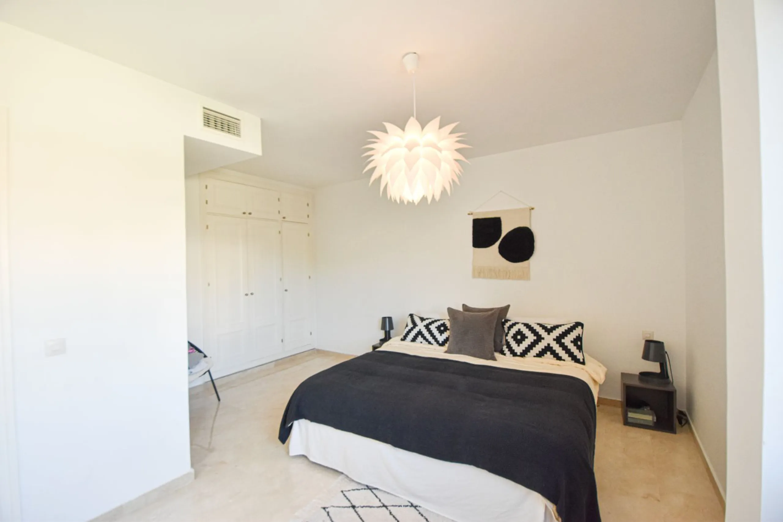 Discover this exclusive townhouse just steps from the beach, located in one of the most sought-after areas of Marbella, on the beachfront of Guadalmina Baja/San Pedro de Alcántara.
