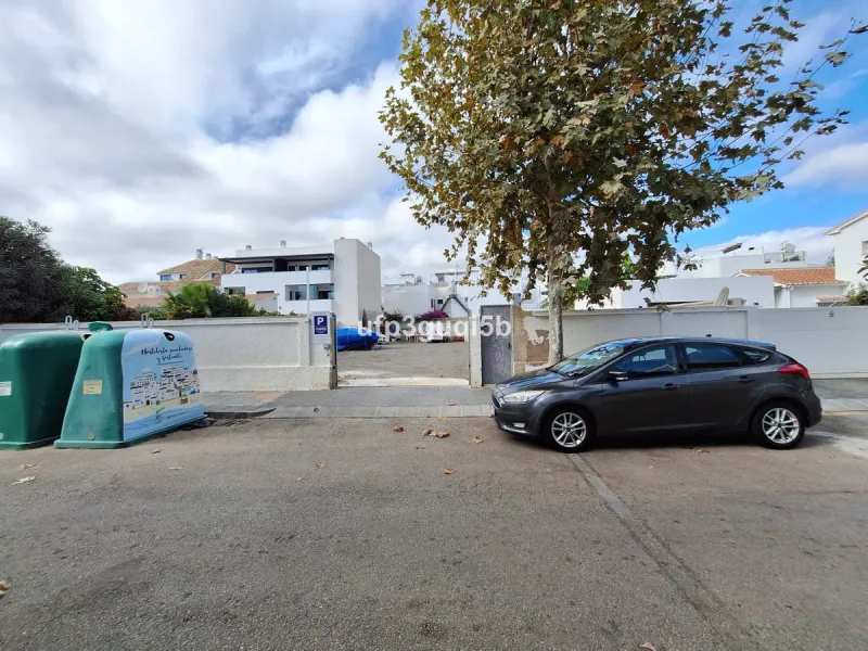 Plot - Residential Plot в продаже в Mijas, Málaga. Площадь участка 634 м²
