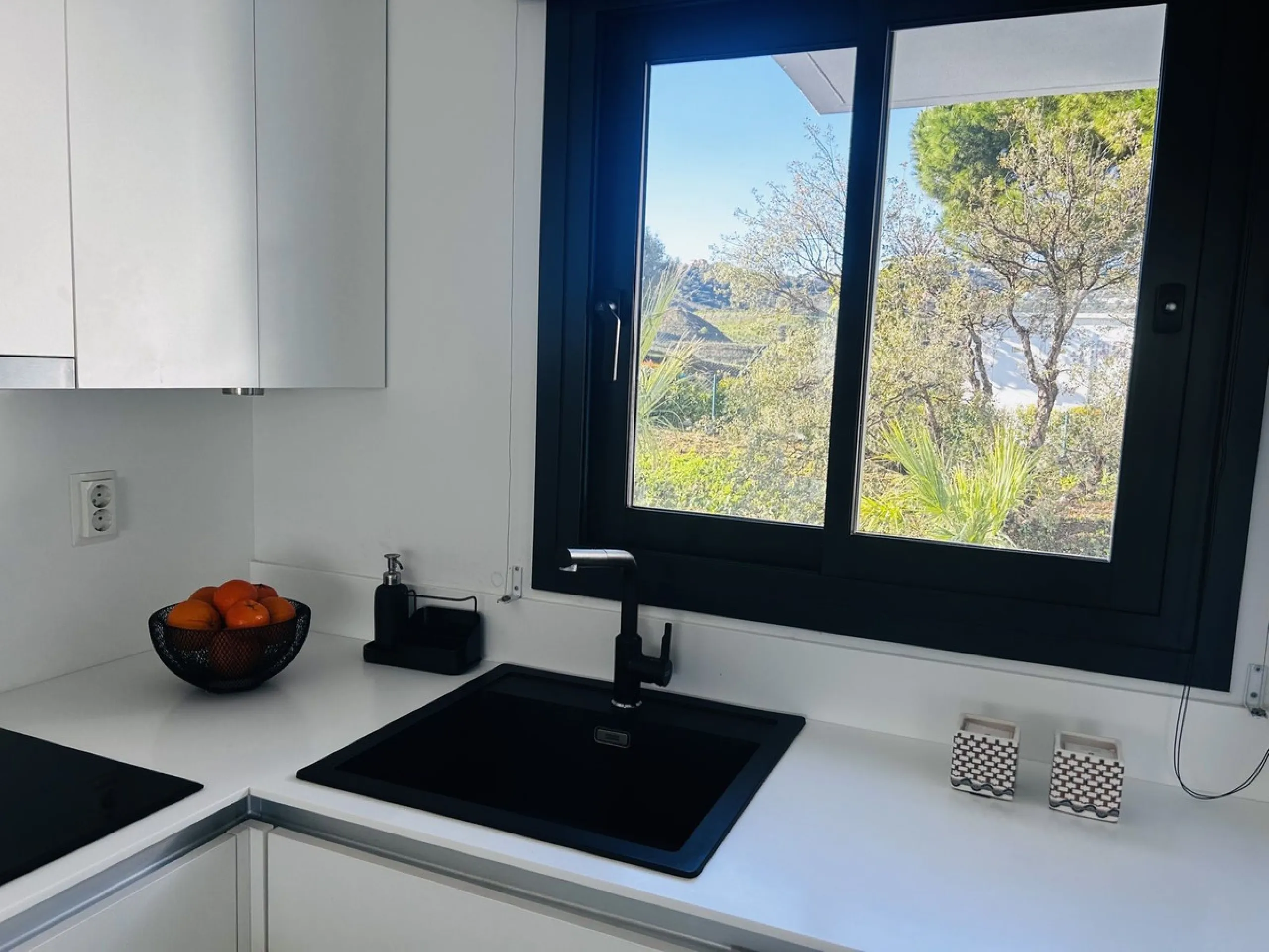 Apartment - Duplex в продаже в Mijas, Málaga. В доме 3 спален и 2 ванных комнат. Площадь дома 130 м²