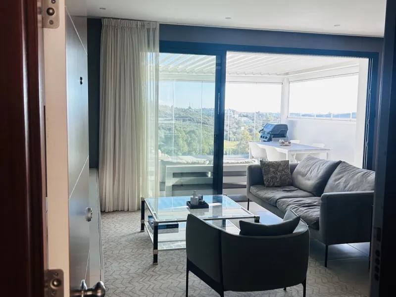Apartment - Duplex в продаже в Mijas, Málaga. В доме 3 спален и 2 ванных комнат. Площадь дома 130 м²