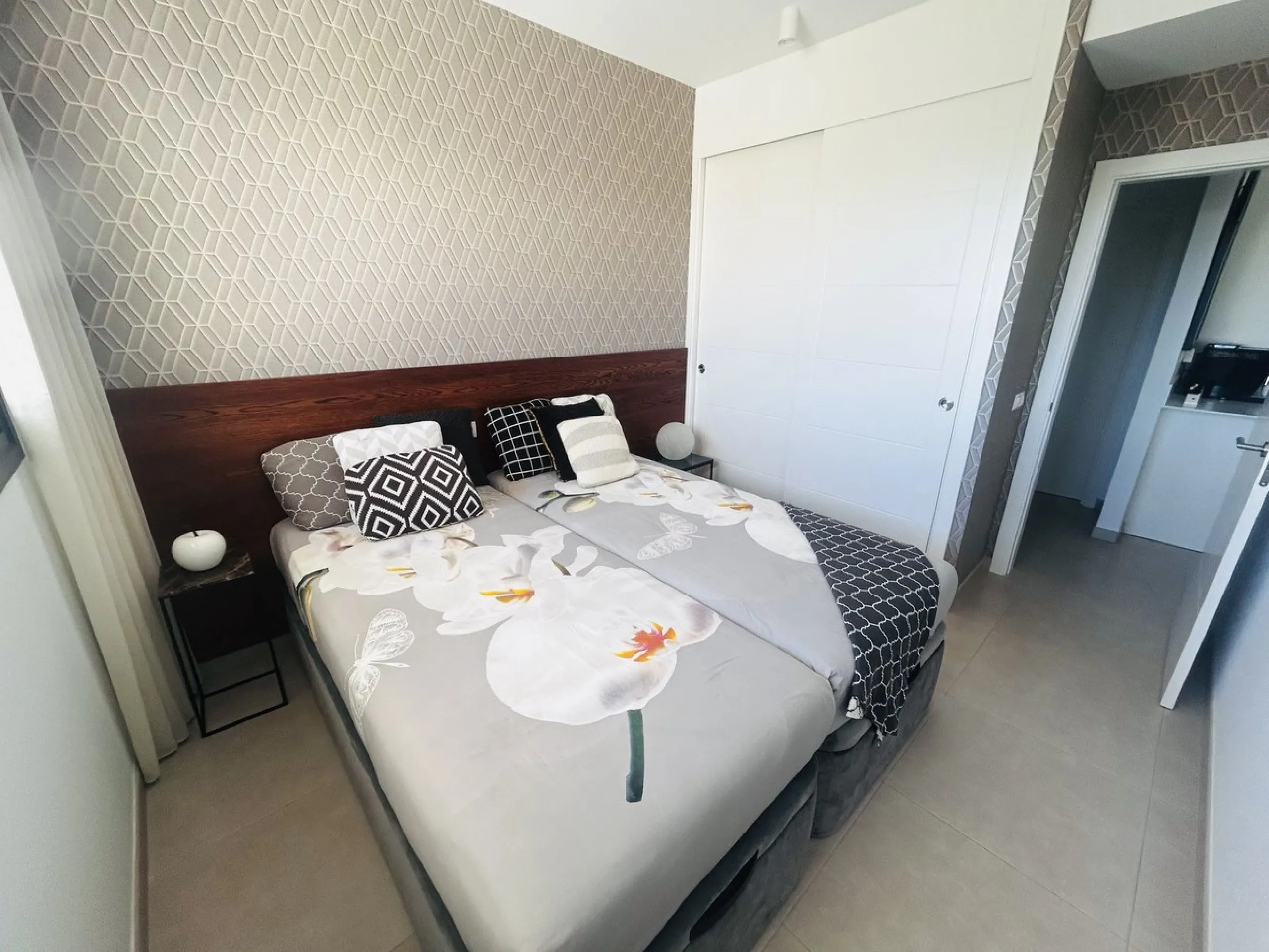 Apartment - Duplex в продаже в Mijas, Málaga. В доме 3 спален и 2 ванных комнат. Площадь дома 130 м²