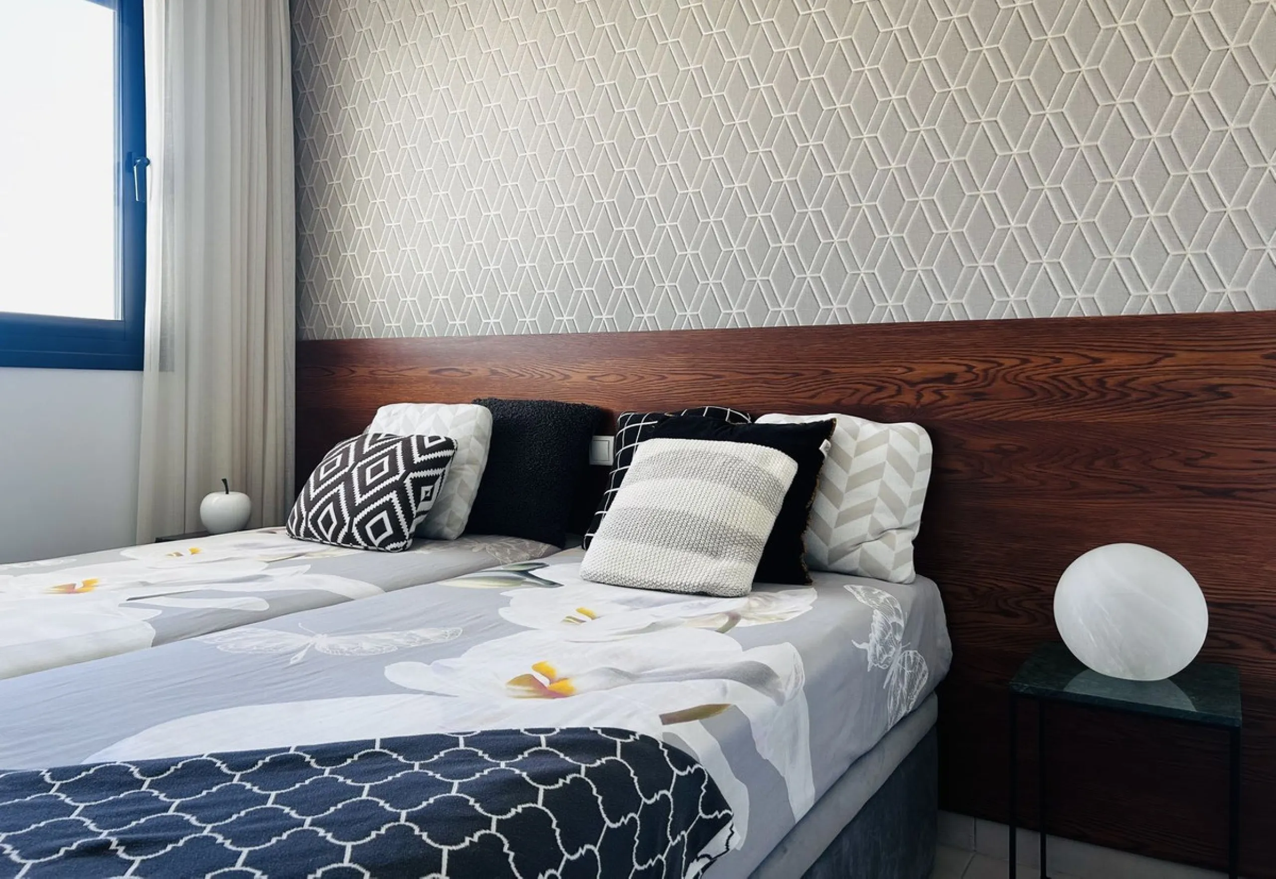 Apartment - Duplex в продаже в Mijas, Málaga. В доме 3 спален и 2 ванных комнат. Площадь дома 130 м²