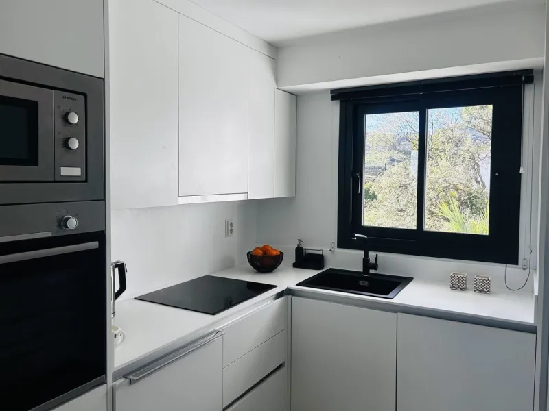 Apartment - Duplex в продаже в Mijas, Málaga. В доме 3 спален и 2 ванных комнат. Площадь дома 130 м²