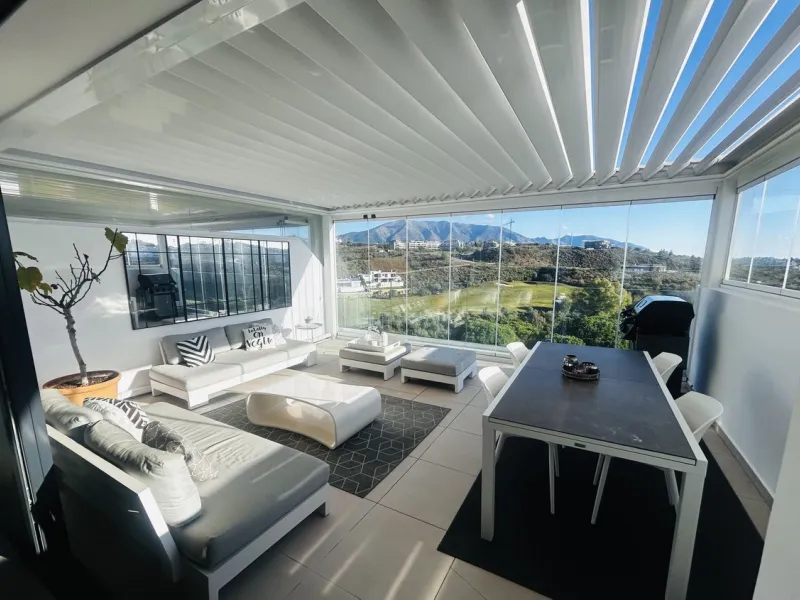 Apartment - Duplex в продаже в Mijas, Málaga. В доме 3 спален и 2 ванных комнат. Площадь дома 130 м²