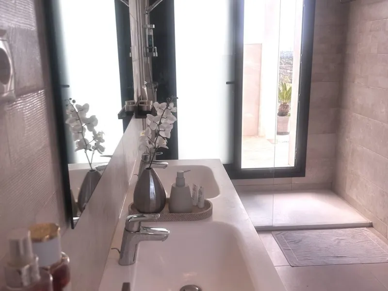 Apartment - Duplex в продаже в Mijas, Málaga. В доме 3 спален и 2 ванных комнат. Площадь дома 130 м²