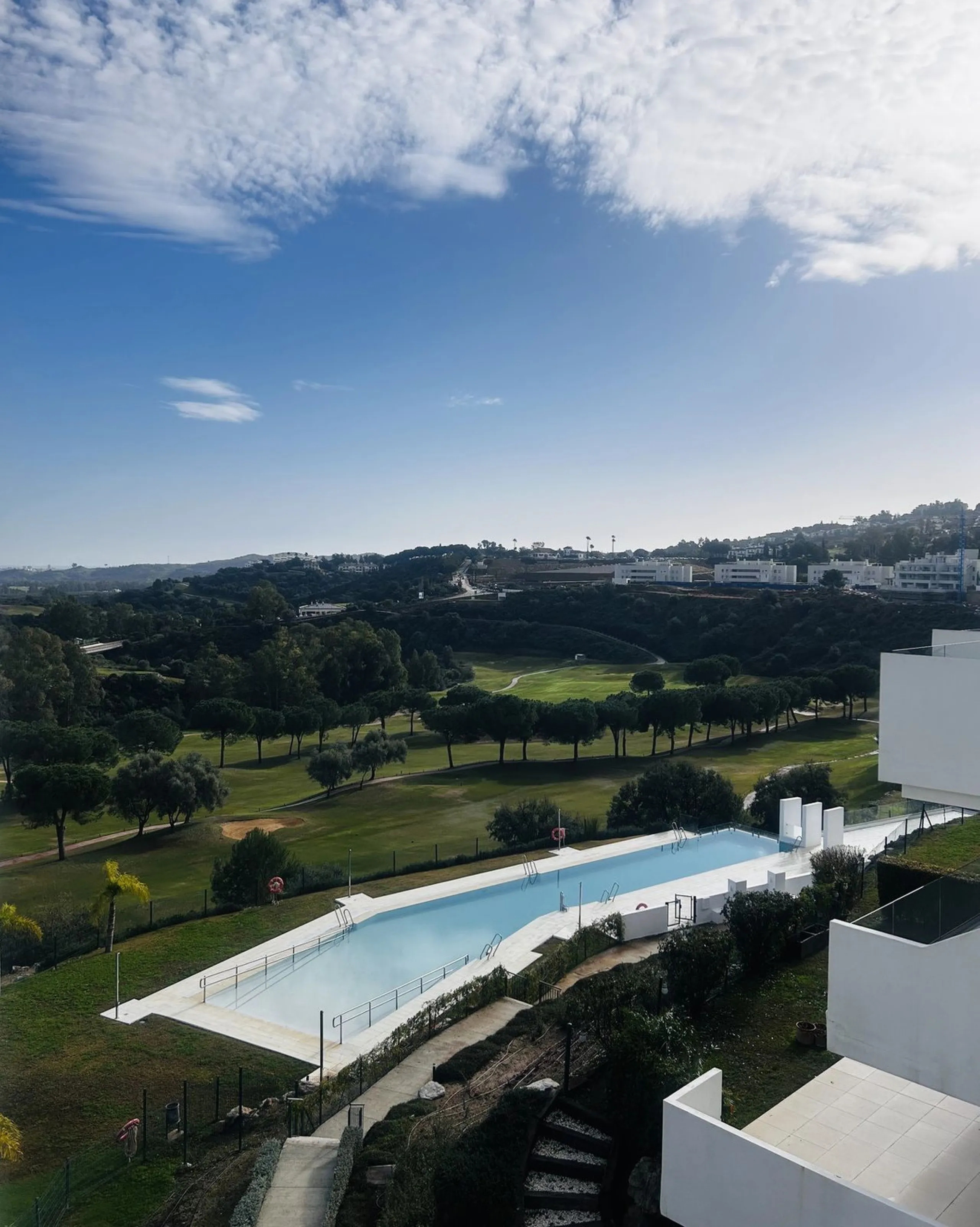 Apartment - Duplex в продаже в Mijas, Málaga. В доме 3 спален и 2 ванных комнат. Площадь дома 130 м²