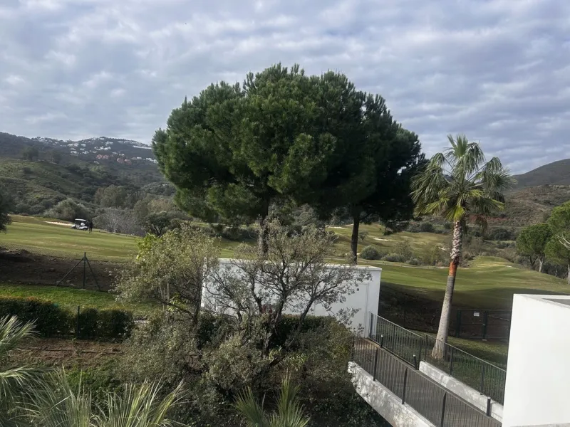 Apartment - Duplex в продаже в Mijas, Málaga. В доме 3 спален и 2 ванных комнат. Площадь дома 130 м²