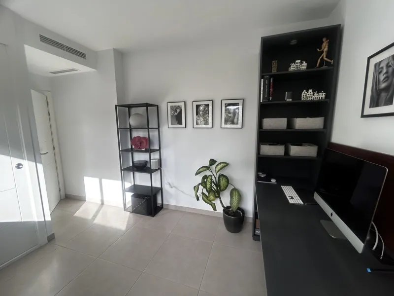 Apartment - Duplex в продаже в Mijas, Málaga. В доме 3 спален и 2 ванных комнат. Площадь дома 130 м²