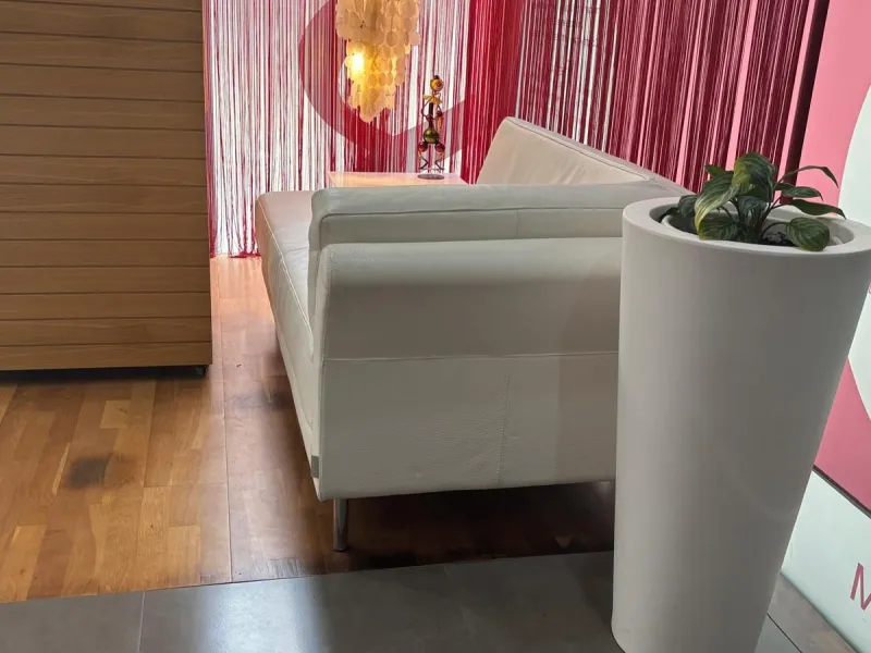 Commercial - Office в продаже в Benalmadena, Málaga. В доме 1 спален и 1 ванных комнат. Площадь дома 170 м²