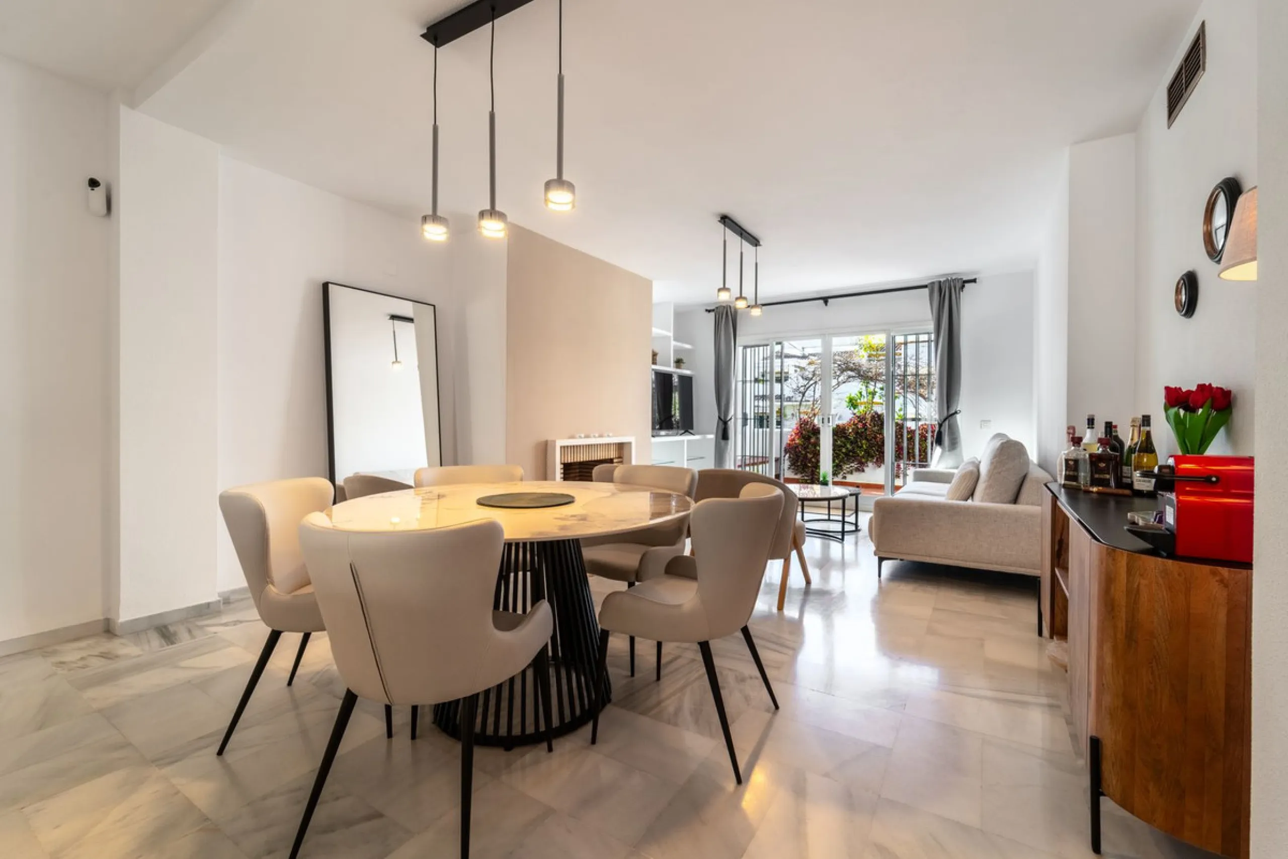 Located in the prestigious area of Nagüeles, Marbella, this elegant 3-bedroom, 3-bathroom duplex apartment occupies the first and second (top) floors of the sought-after Urb. Pueblo Bermejo, offering privacy, comfort, and an exceptional residential settin