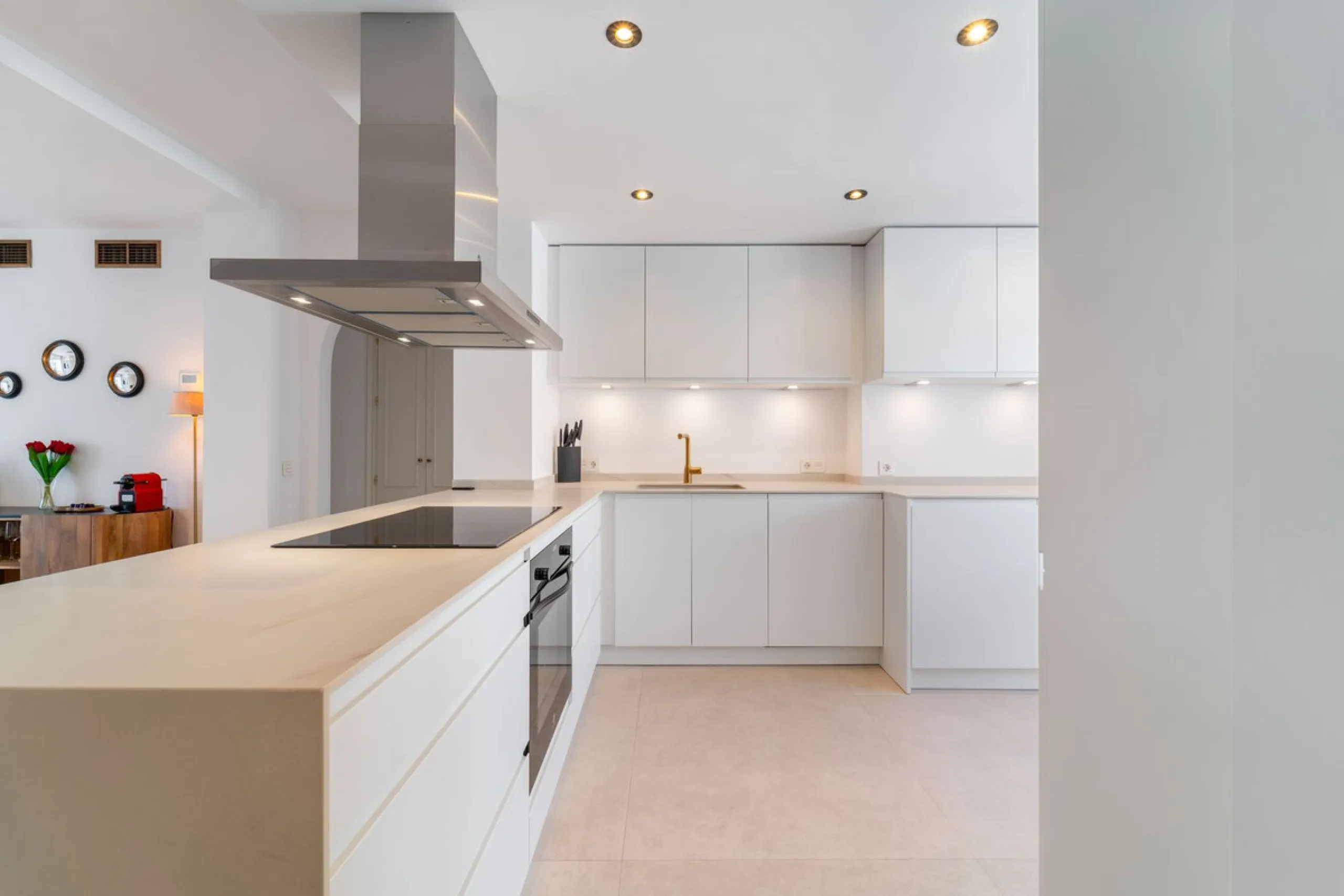 Located in the prestigious area of Nagüeles, Marbella, this elegant 3-bedroom, 3-bathroom duplex apartment occupies the first and second (top) floors of the sought-after Urb. Pueblo Bermejo, offering privacy, comfort, and an exceptional residential settin