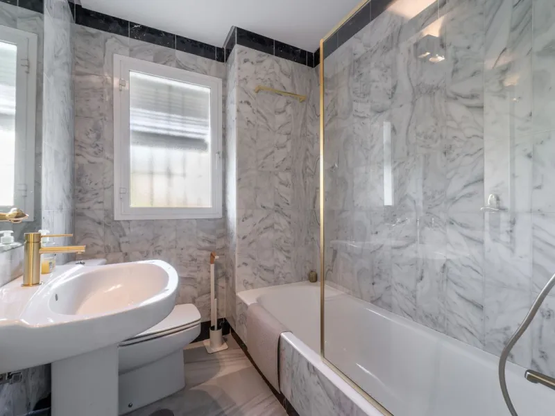 Located in the prestigious area of Nagüeles, Marbella, this elegant 3-bedroom, 3-bathroom duplex apartment occupies the first and second (top) floors of the sought-after Urb. Pueblo Bermejo, offering privacy, comfort, and an exceptional residential settin