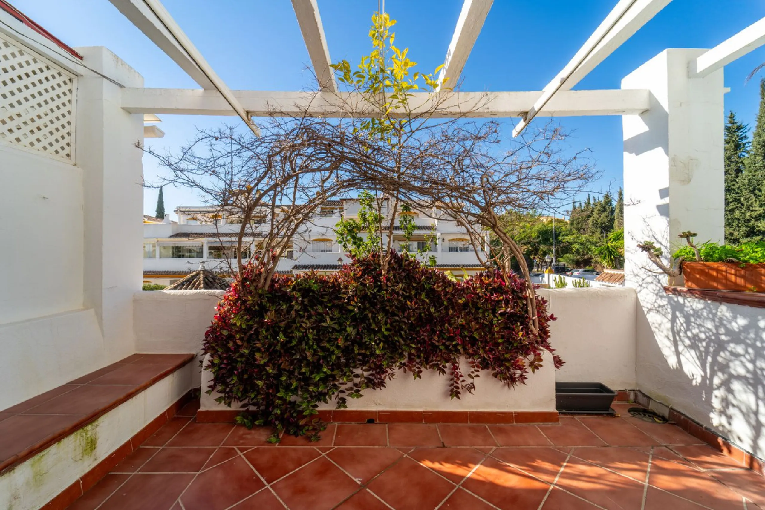 Located in the prestigious area of Nagüeles, Marbella, this elegant 3-bedroom, 3-bathroom duplex apartment occupies the first and second (top) floors of the sought-after Urb. Pueblo Bermejo, offering privacy, comfort, and an exceptional residential settin