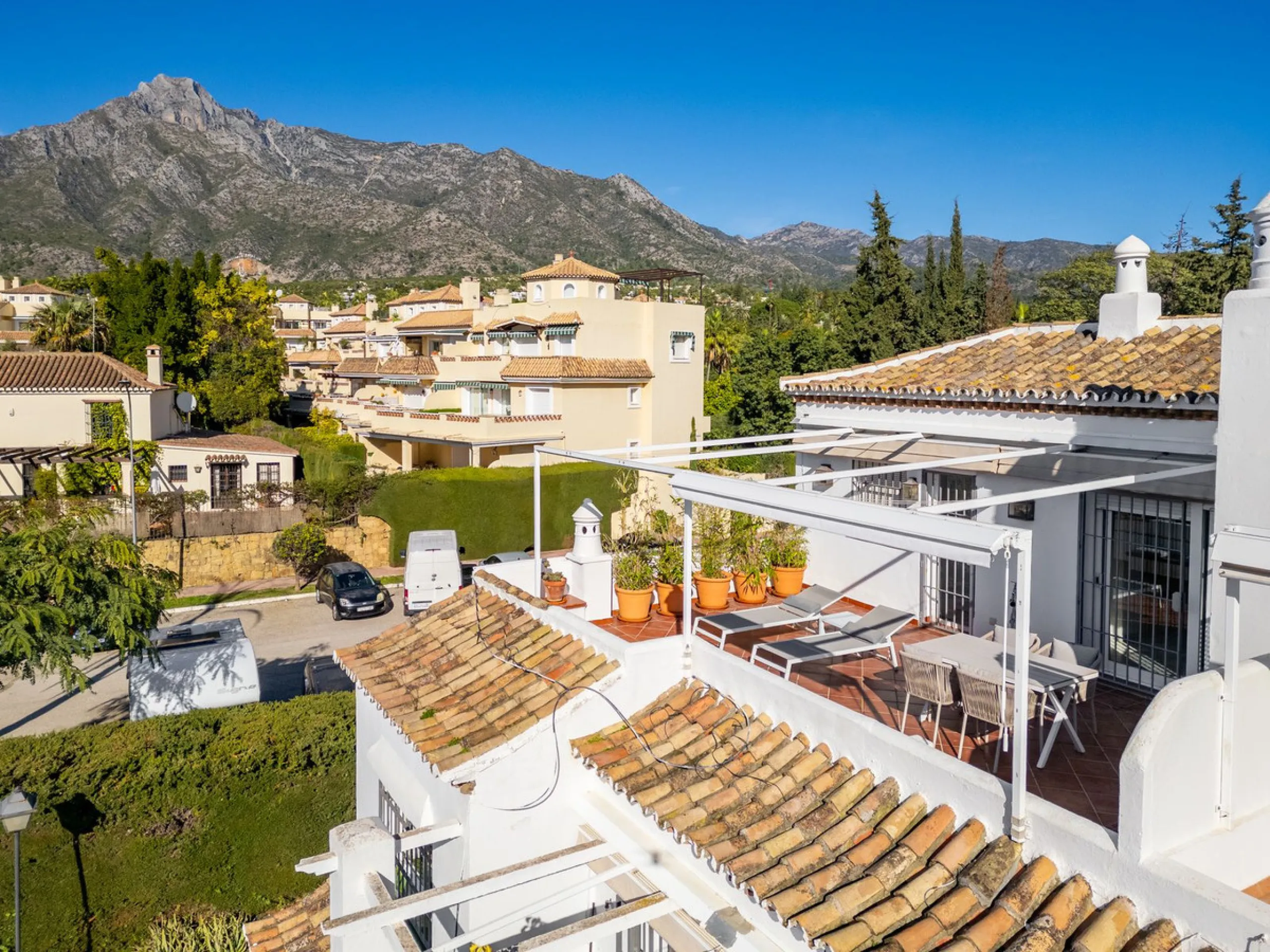 Located in the prestigious area of Nagüeles, Marbella, this elegant 3-bedroom, 3-bathroom duplex apartment occupies the first and second (top) floors of the sought-after Urb. Pueblo Bermejo, offering privacy, comfort, and an exceptional residential settin