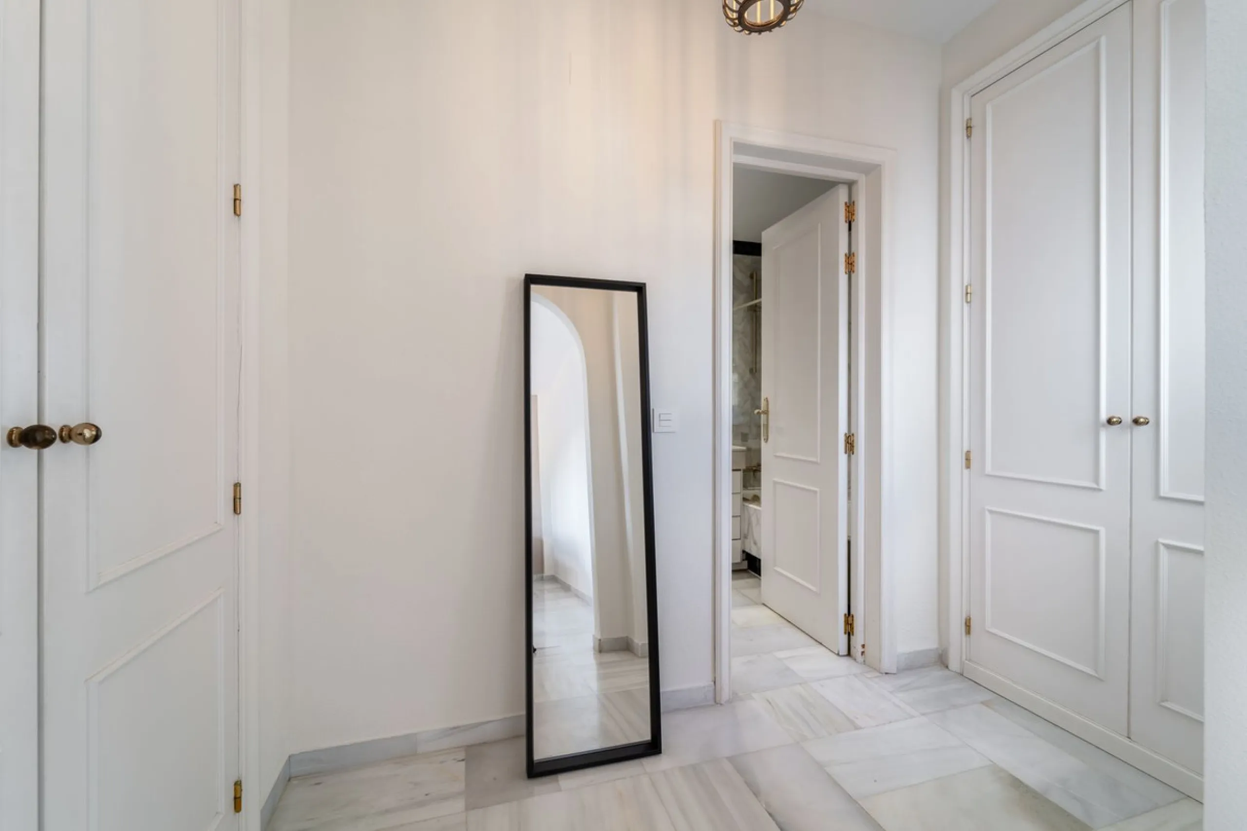 Located in the prestigious area of Nagüeles, Marbella, this elegant 3-bedroom, 3-bathroom duplex apartment occupies the first and second (top) floors of the sought-after Urb. Pueblo Bermejo, offering privacy, comfort, and an exceptional residential settin