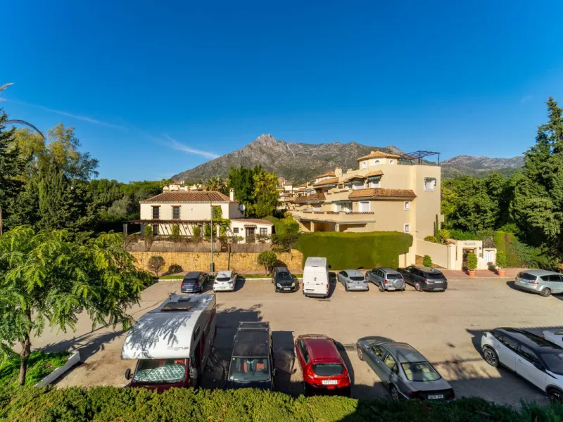 Located in the prestigious area of Nagüeles, Marbella, this elegant 3-bedroom, 3-bathroom duplex apartment occupies the first and second (top) floors of the sought-after Urb. Pueblo Bermejo, offering privacy, comfort, and an exceptional residential settin