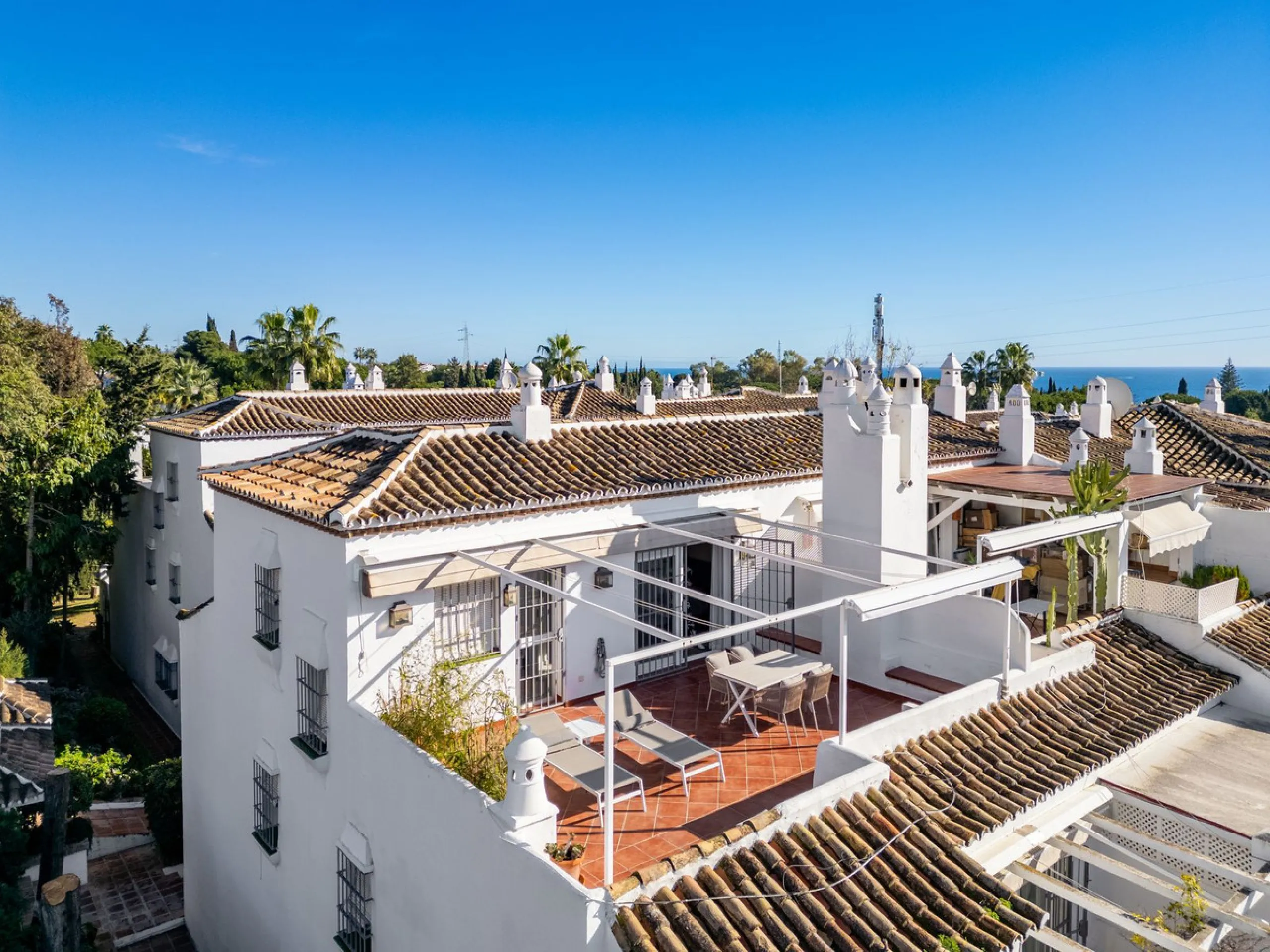 Located in the prestigious area of Nagüeles, Marbella, this elegant 3-bedroom, 3-bathroom duplex apartment occupies the first and second (top) floors of the sought-after Urb. Pueblo Bermejo, offering privacy, comfort, and an exceptional residential settin