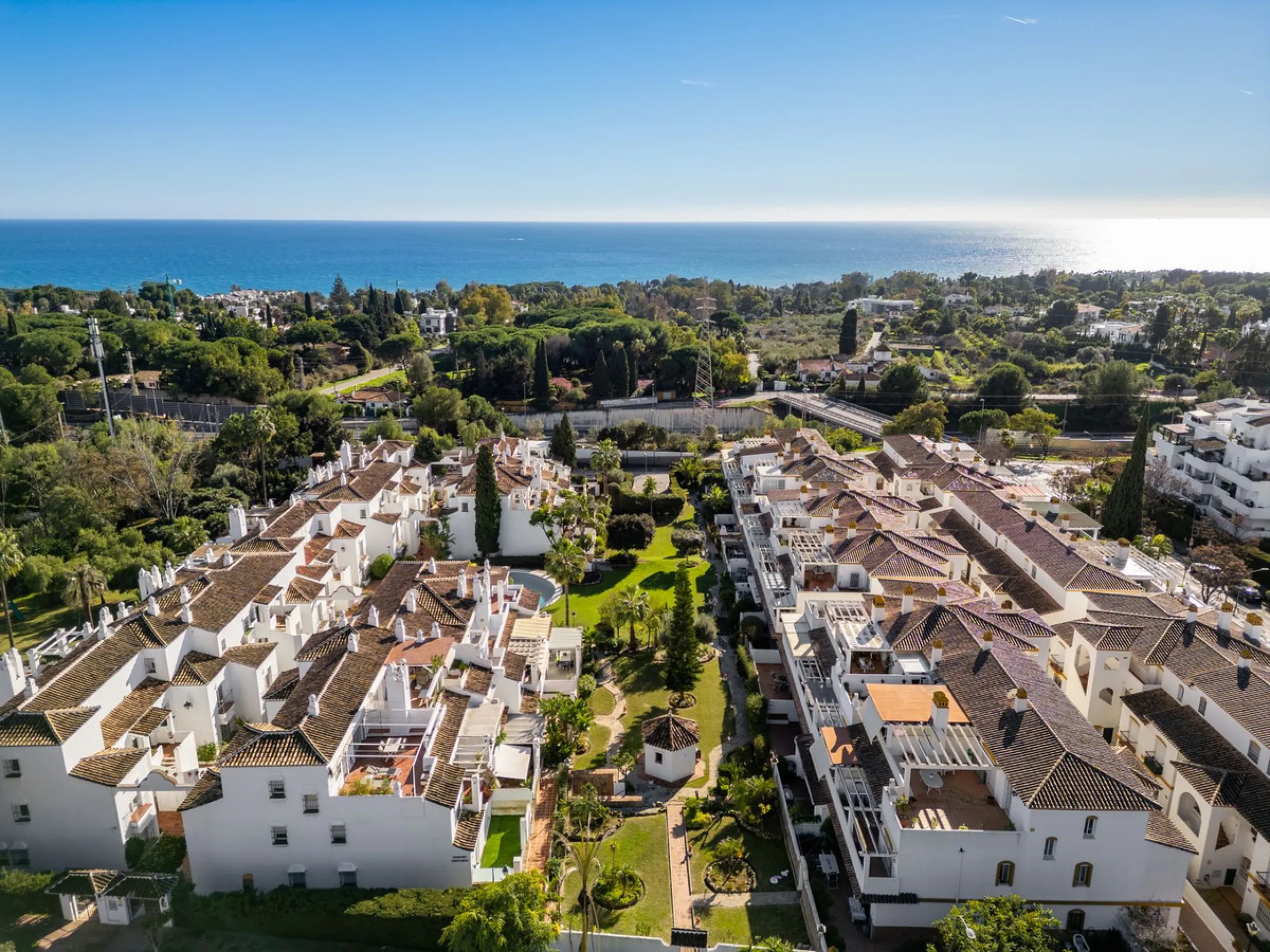 Located in the prestigious area of Nagüeles, Marbella, this elegant 3-bedroom, 3-bathroom duplex apartment occupies the first and second (top) floors of the sought-after Urb. Pueblo Bermejo, offering privacy, comfort, and an exceptional residential settin