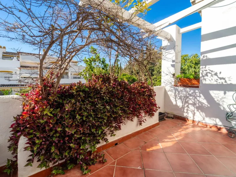 Located in the prestigious area of Nagüeles, Marbella, this elegant 3-bedroom, 3-bathroom duplex apartment occupies the first and second (top) floors of the sought-after Urb. Pueblo Bermejo, offering privacy, comfort, and an exceptional residential settin