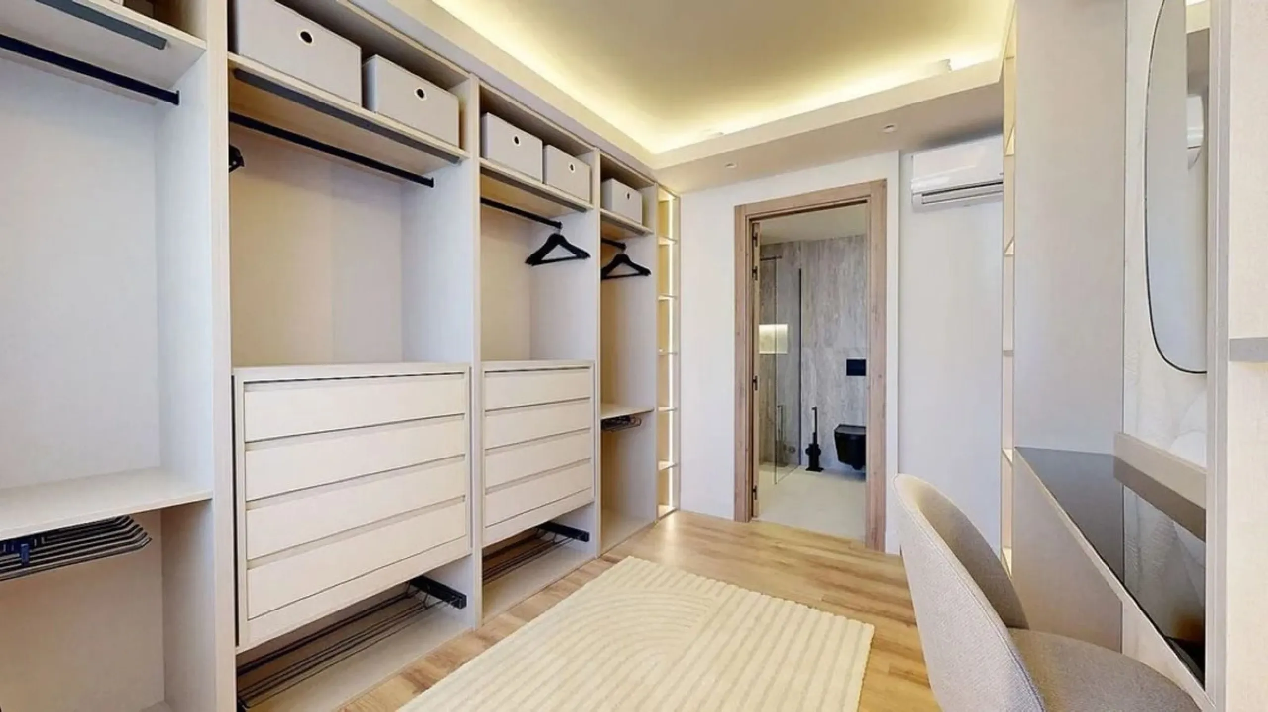 Exclusive Newly Renovated Semi-Detached Villa in Nueva Atalaya – Estepona