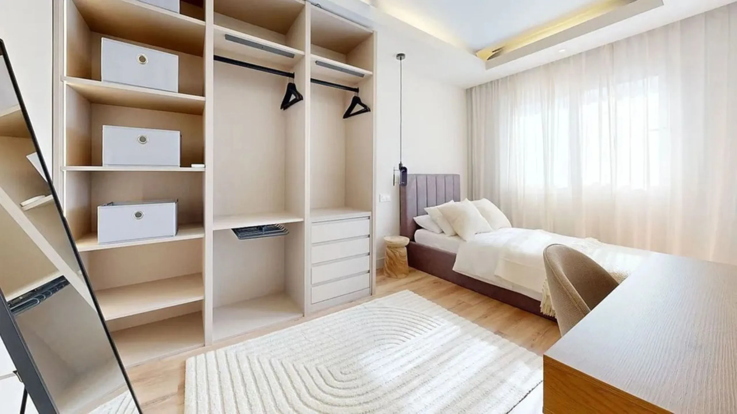 Exclusive Newly Renovated Semi-Detached Villa in Nueva Atalaya – Estepona
