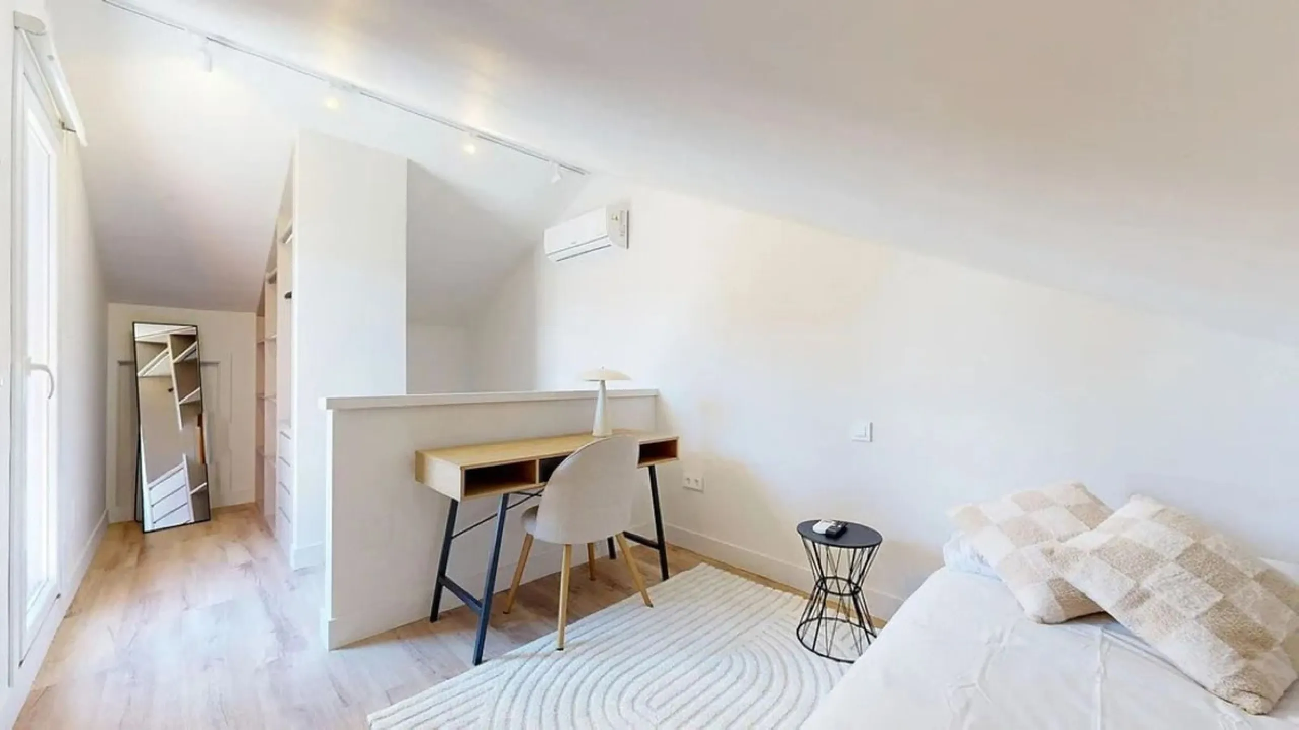 Exclusive Newly Renovated Semi-Detached Villa in Nueva Atalaya – Estepona