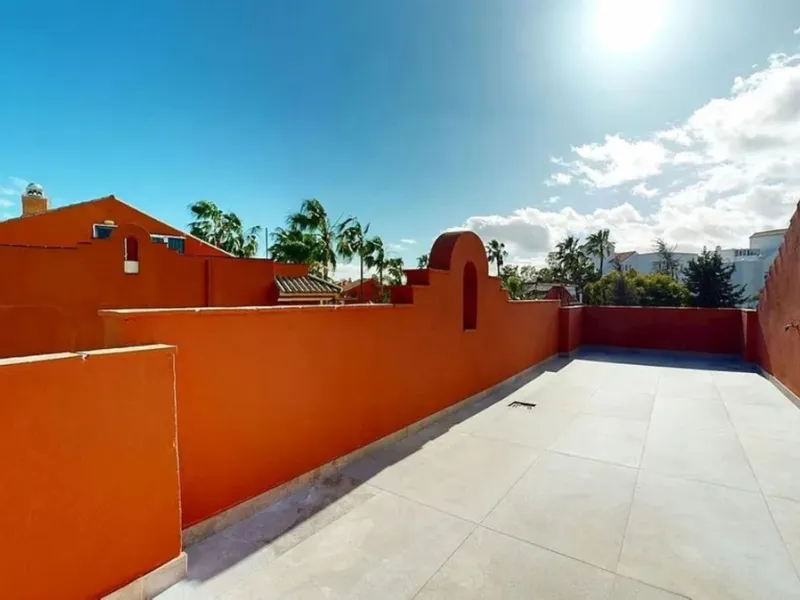 Exclusive Newly Renovated Semi-Detached Villa in Nueva Atalaya – Estepona