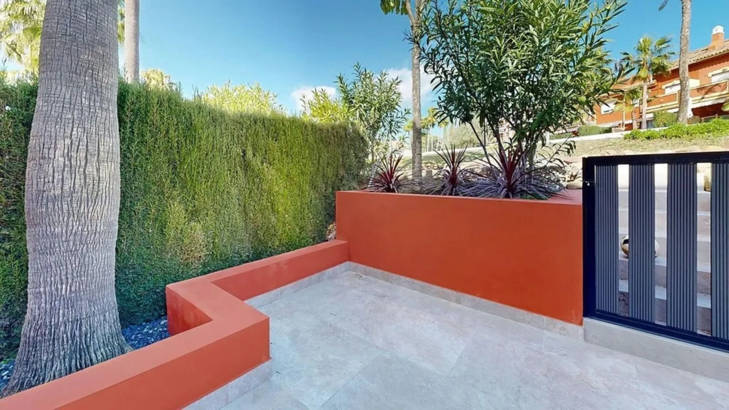 Exclusive Newly Renovated Semi-Detached Villa in Nueva Atalaya – Estepona