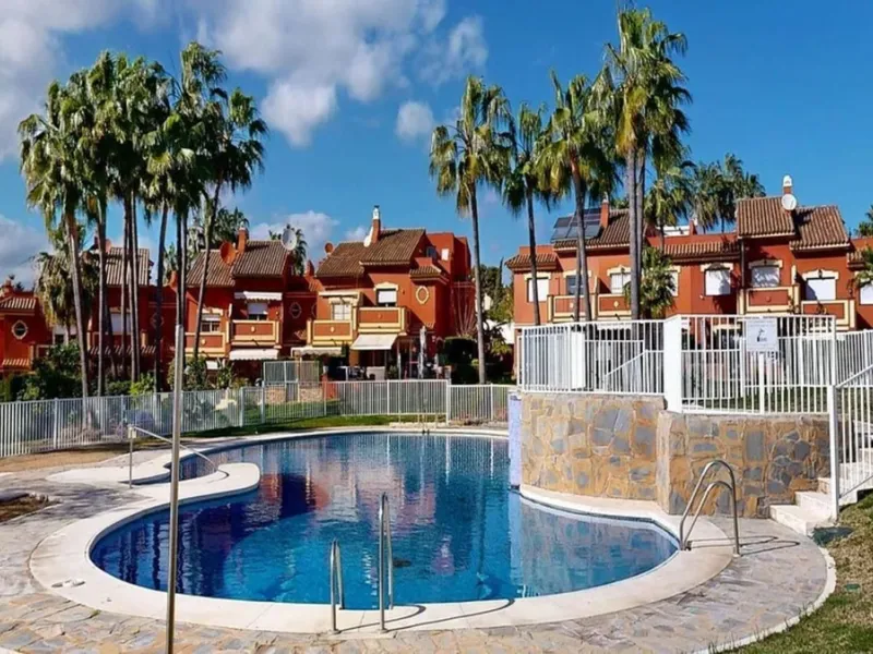 Exclusive Newly Renovated Semi-Detached Villa in Nueva Atalaya – Estepona