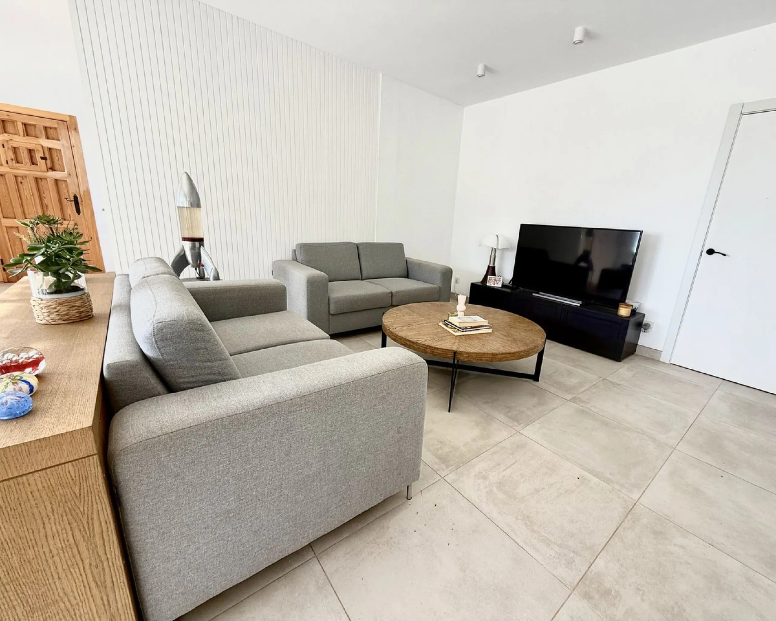 House - Finca - Cortijo в продаже в Estepona, Málaga. В доме 3 спален и 3 ванных комнат. Площадь дома 165 м². Площадь участка 4428 м²