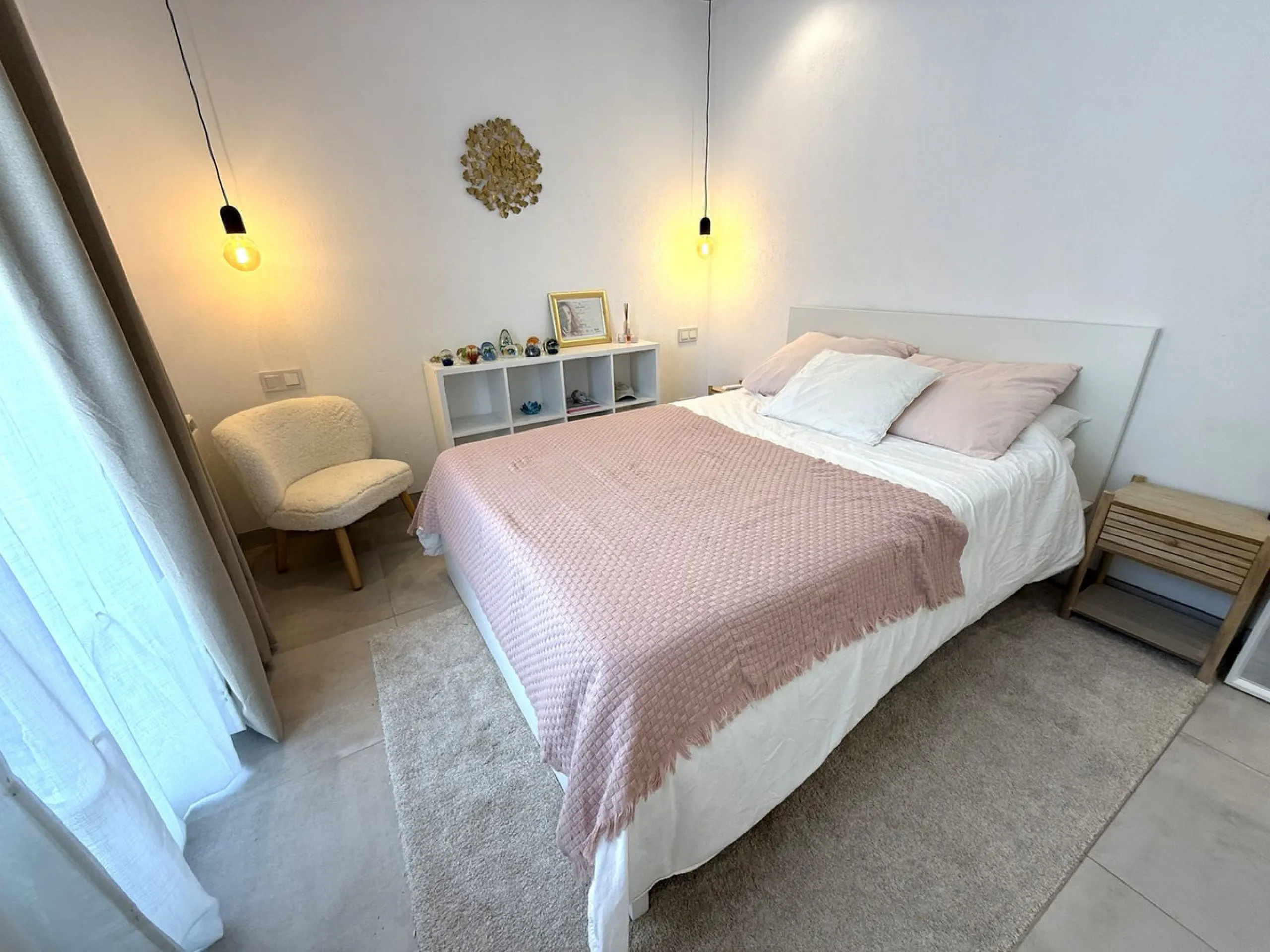 House - Finca - Cortijo в продаже в Estepona, Málaga. В доме 3 спален и 3 ванных комнат. Площадь дома 165 м². Площадь участка 4428 м²