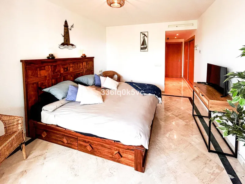 Apartment - Ground Floor Apartment в продаже в Casares, Málaga. В доме 2 спален и 2 ванных комнат. Площадь дома 90 м²
