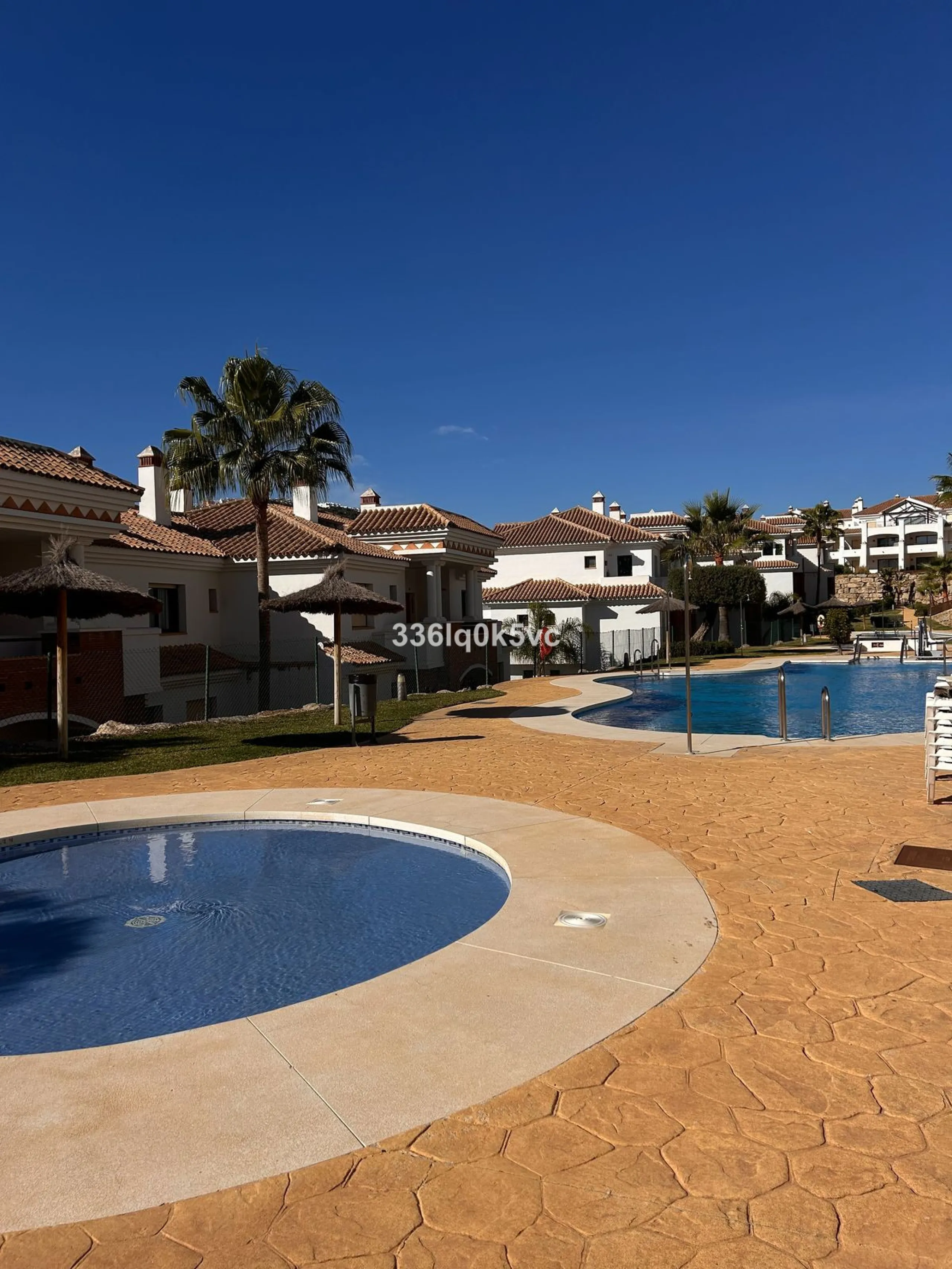 Apartment - Ground Floor Apartment в продаже в Casares, Málaga. В доме 2 спален и 2 ванных комнат. Площадь дома 90 м²