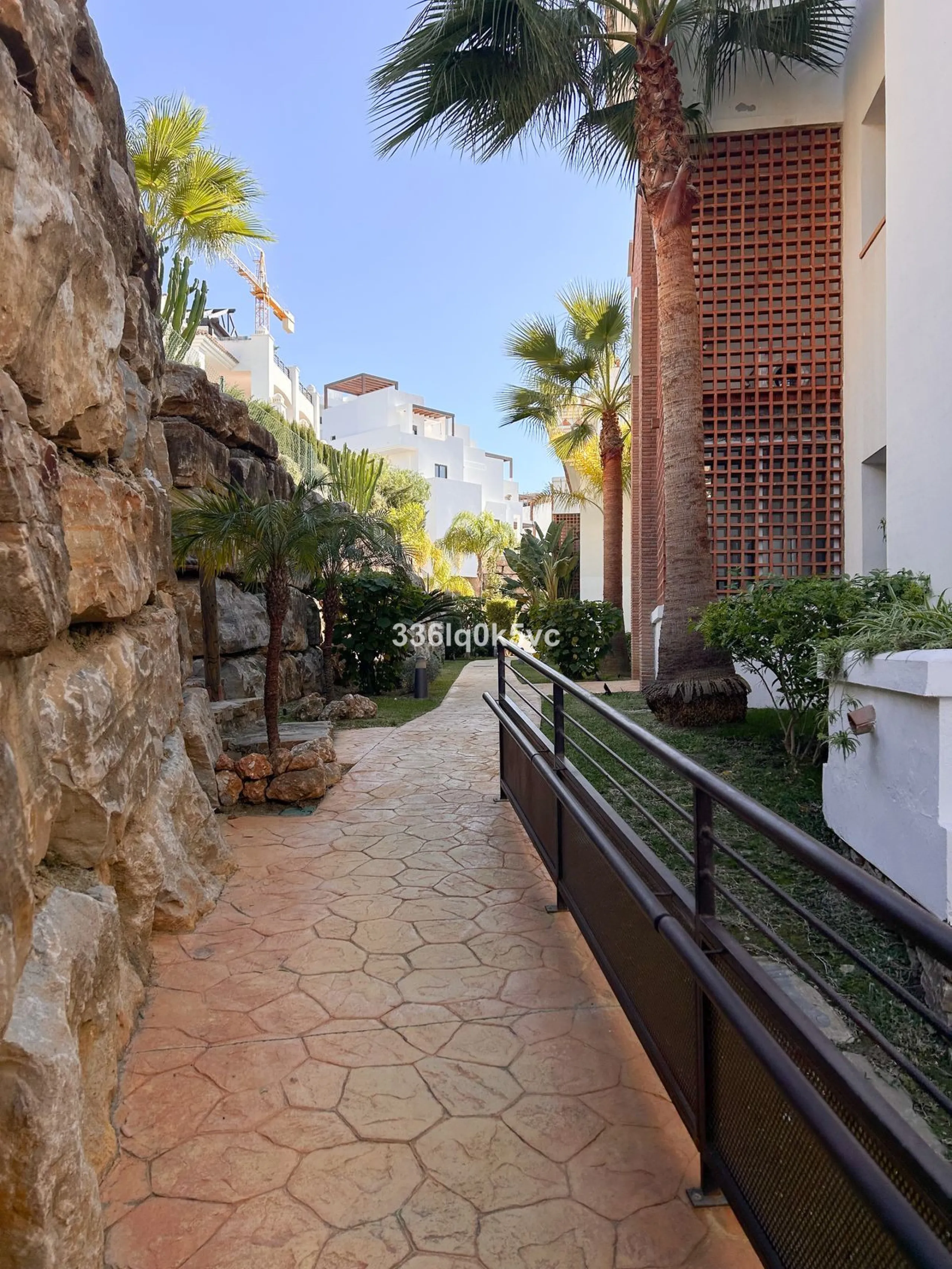 Apartment - Ground Floor Apartment в продаже в Casares, Málaga. В доме 2 спален и 2 ванных комнат. Площадь дома 90 м²