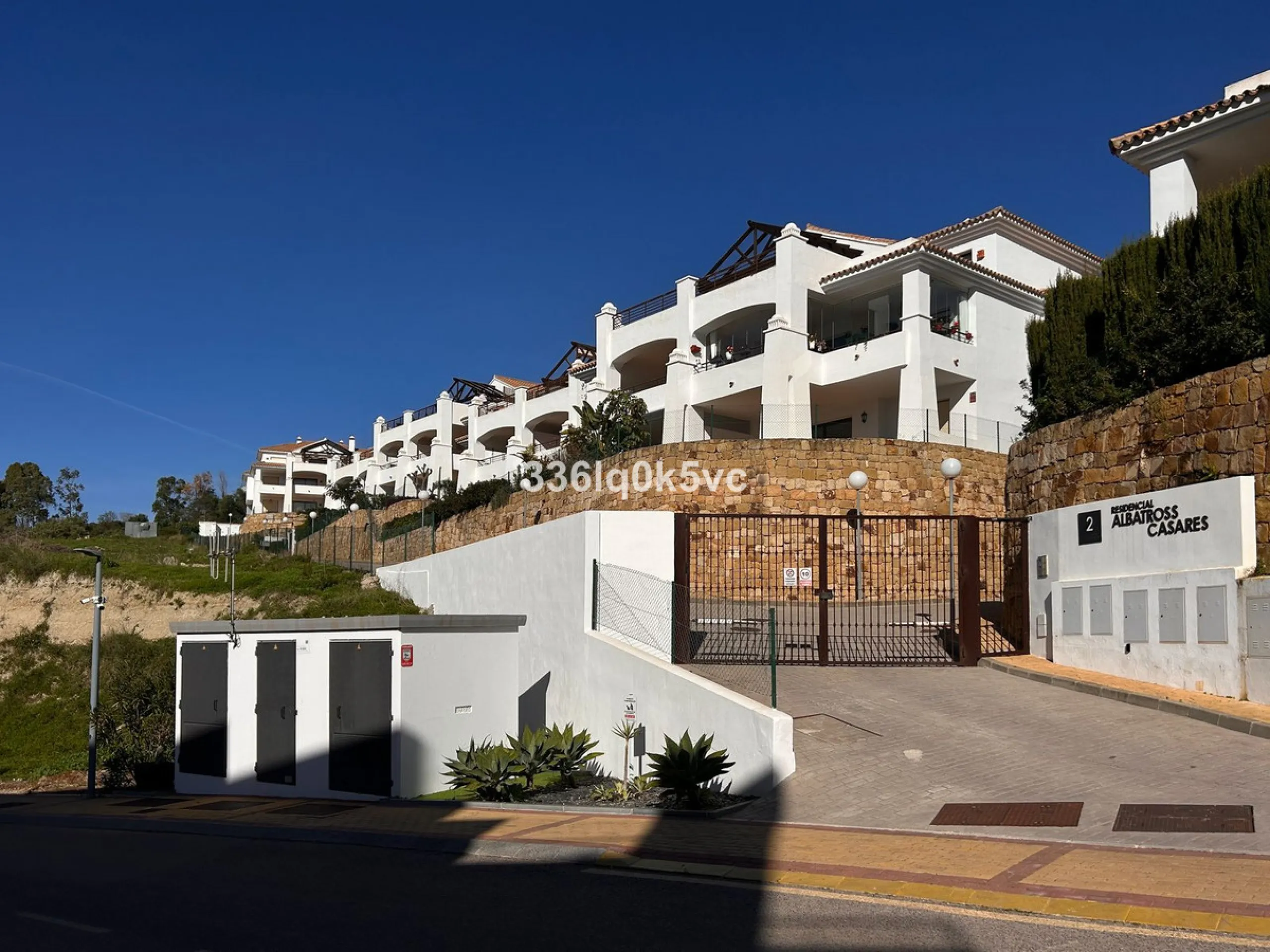 Apartment - Ground Floor Apartment в продаже в Casares, Málaga. В доме 2 спален и 2 ванных комнат. Площадь дома 90 м²