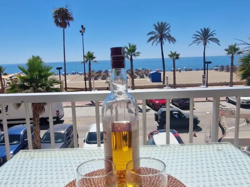 Dream beachfront apartment in Fuengirola.