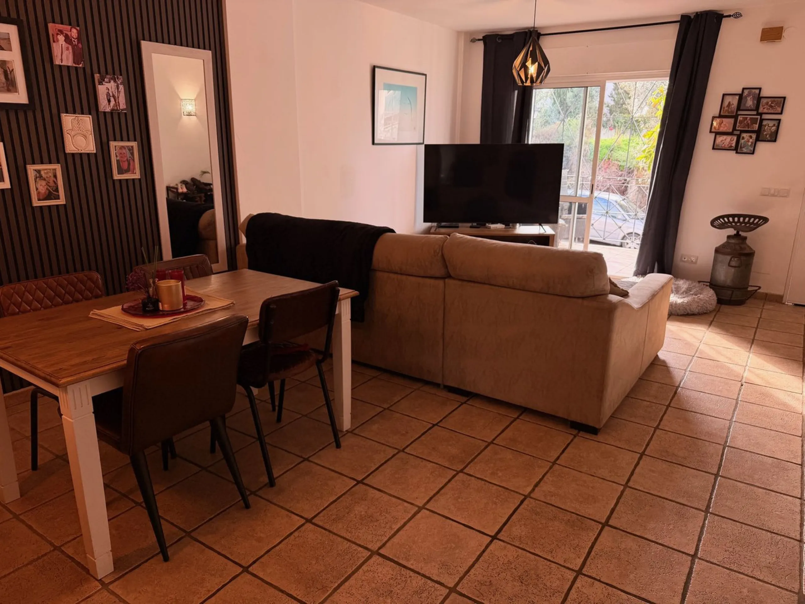 Spacious Townhouse with Separate Apartment in Calahonda