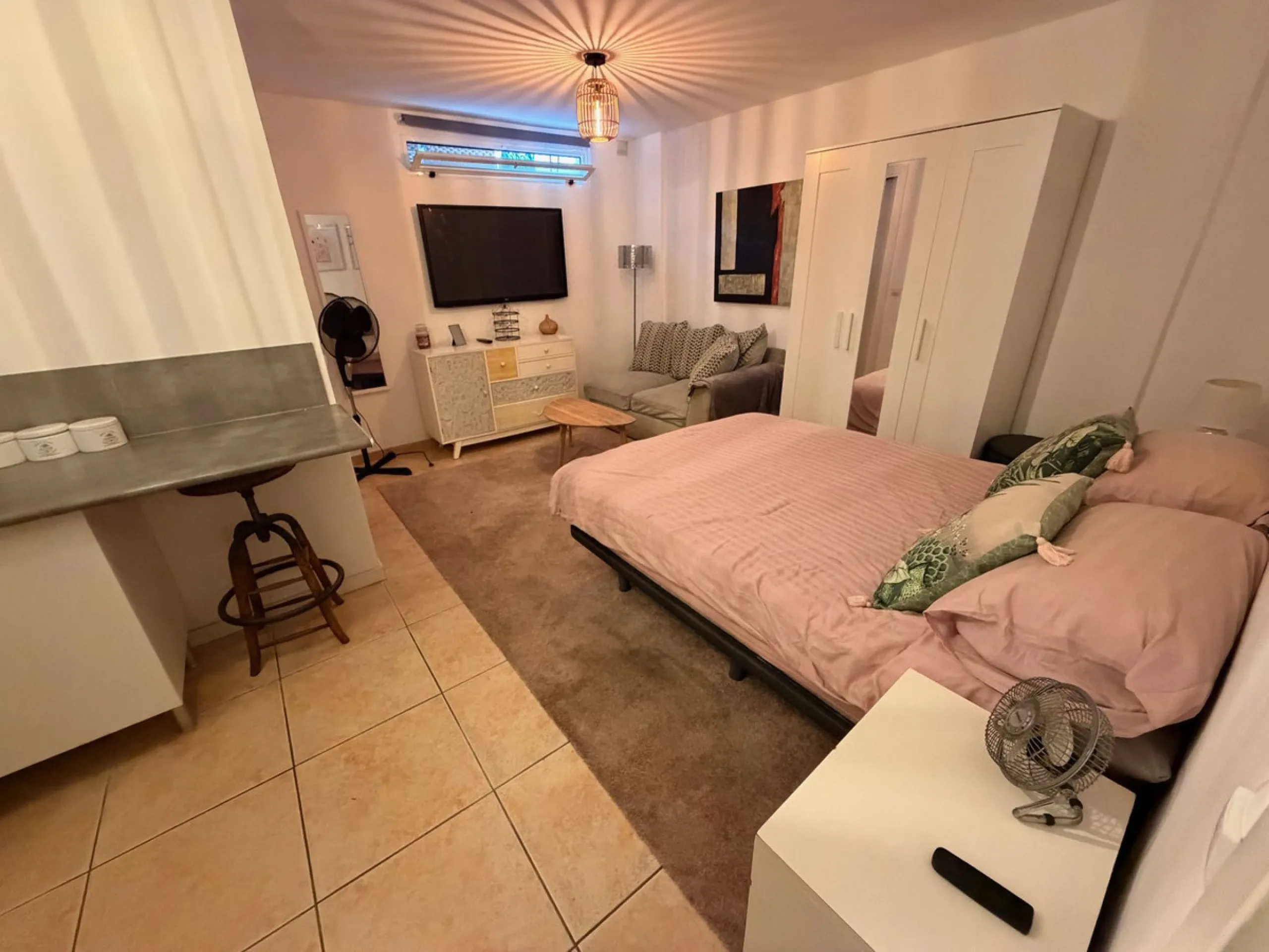 Spacious Townhouse with Separate Apartment in Calahonda