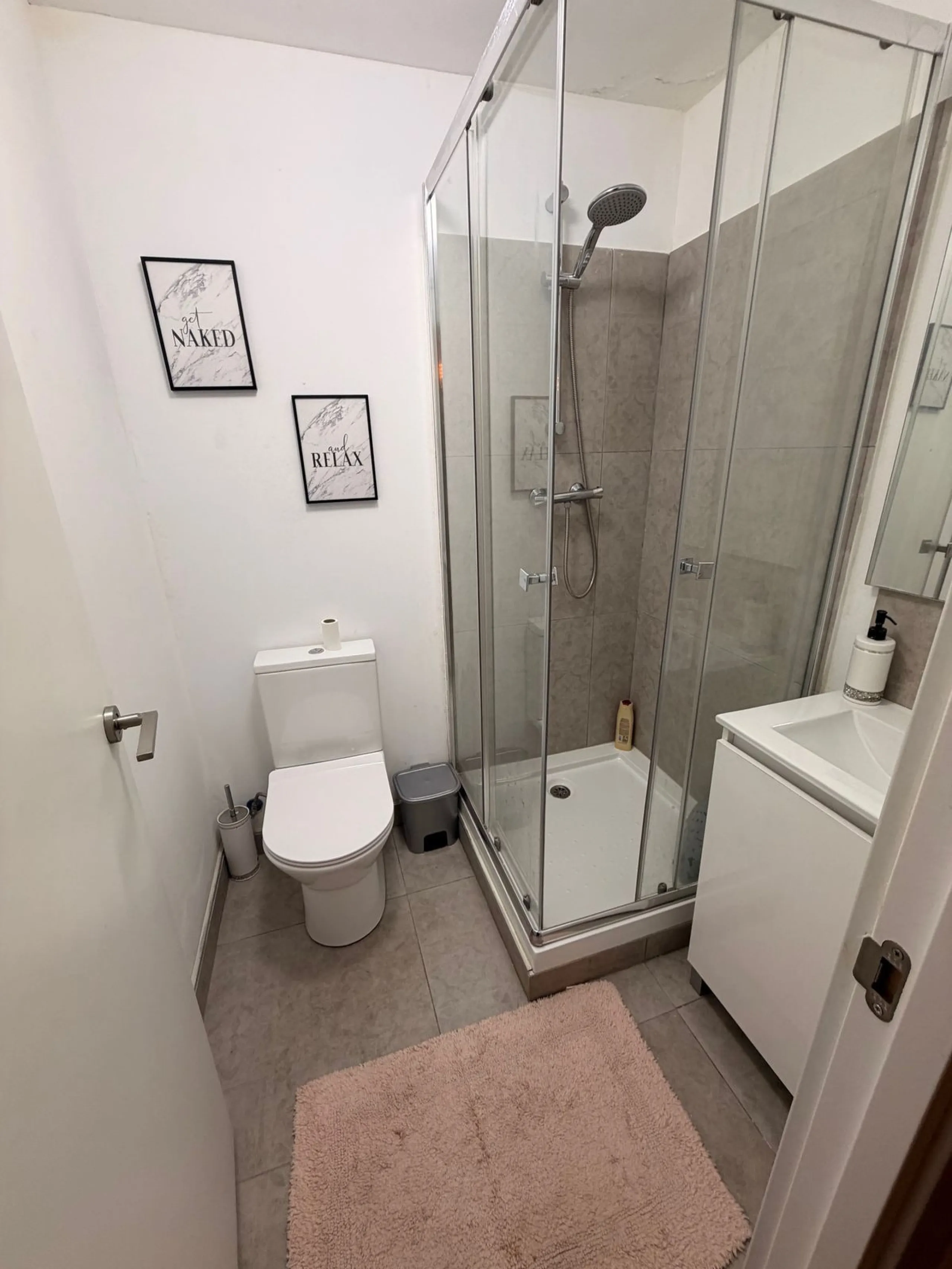 Spacious Townhouse with Separate Apartment in Calahonda
